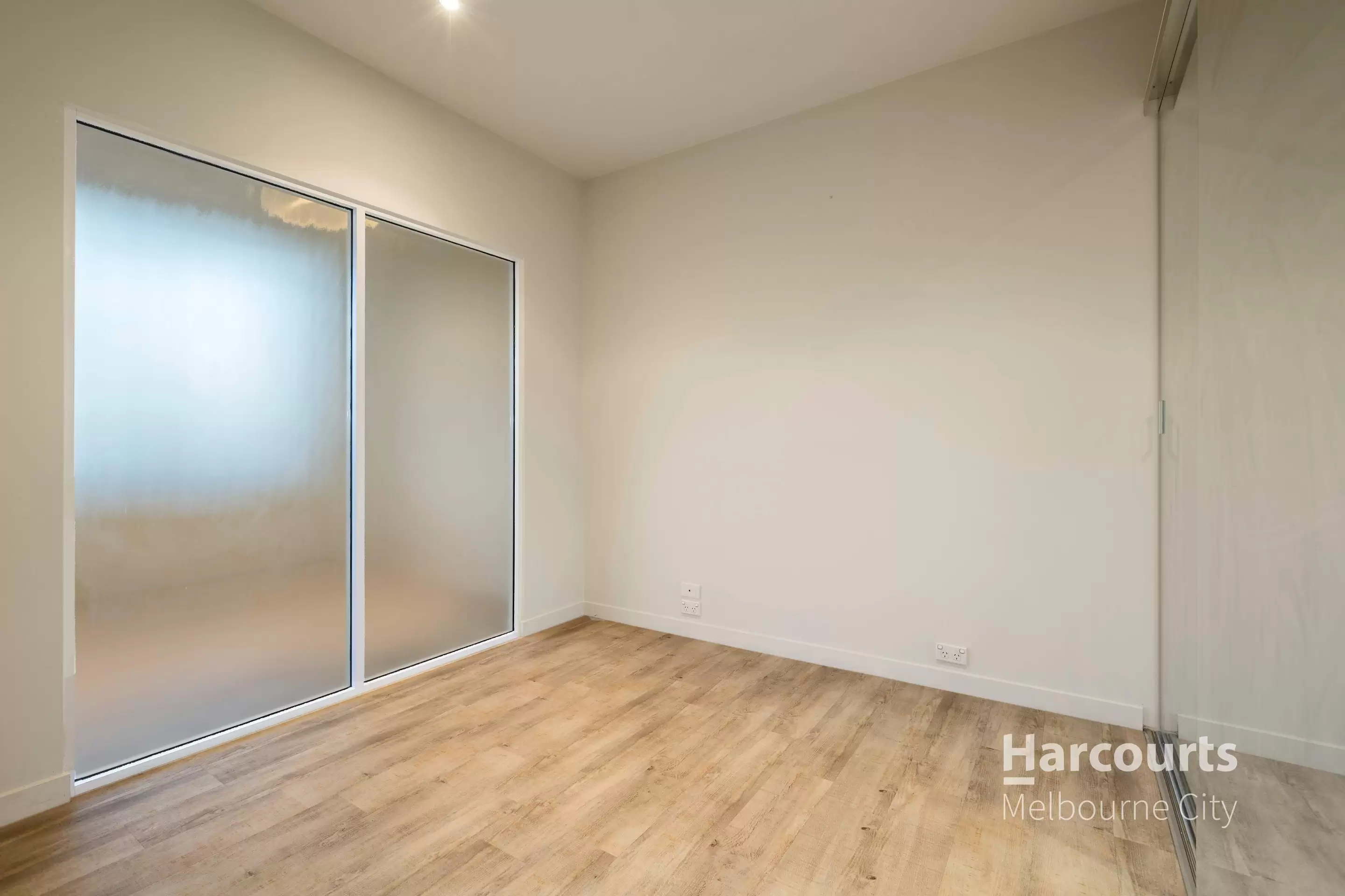 708/166 Wellington Parade, East Melbourne Leased by Harcourts Melbourne City - image 5