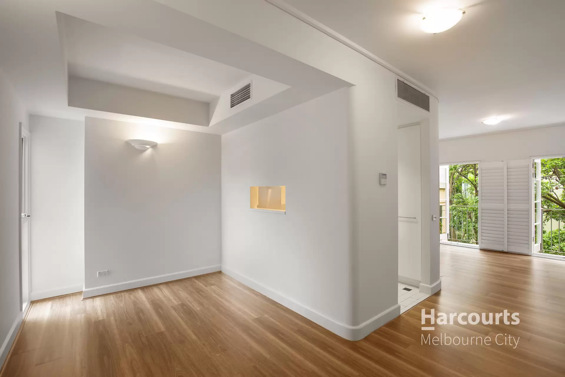 21/8 Wellington Crescent, East Melbourne Leased by Harcourts Melbourne City - image 1