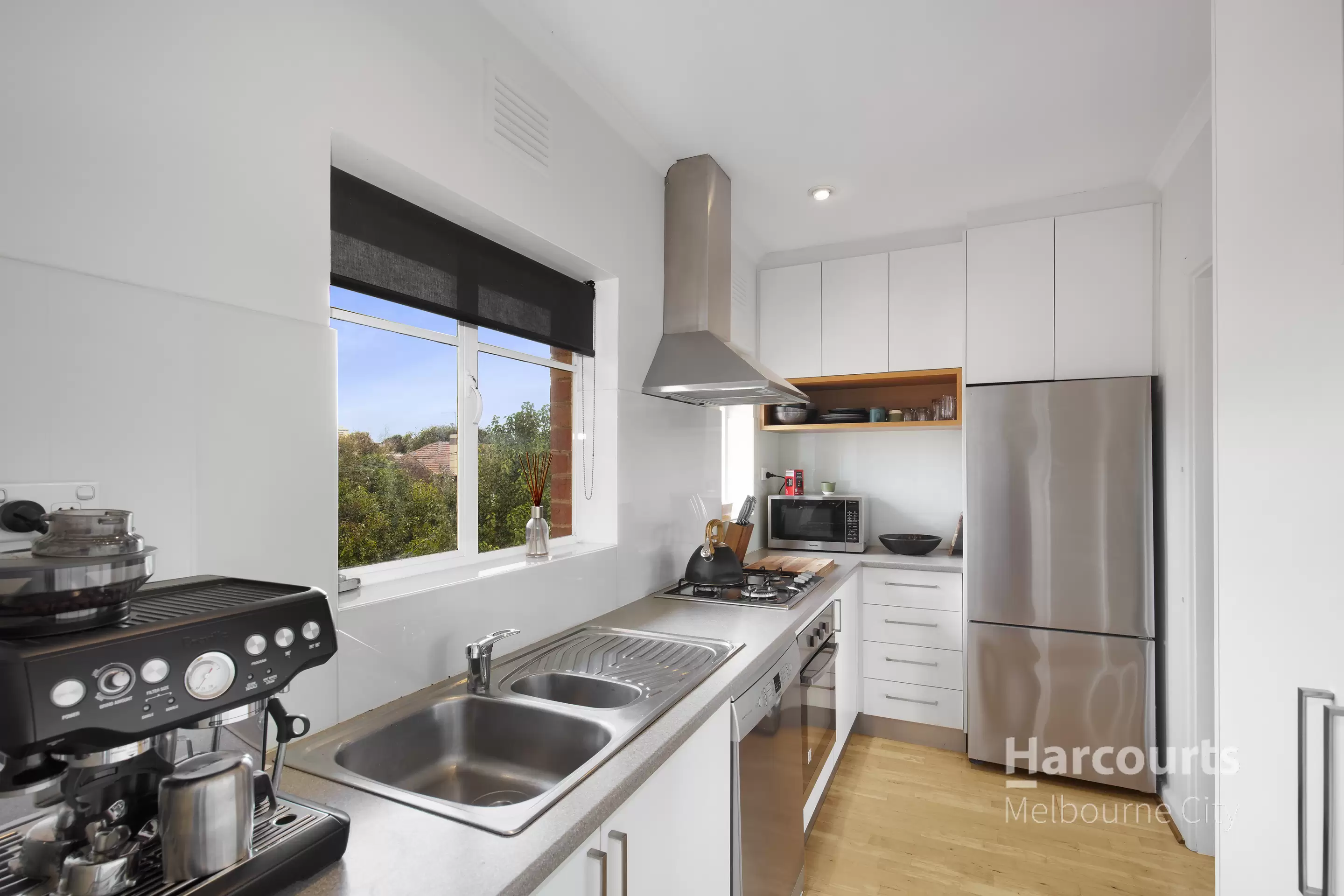 9/98 Park Street, St Kilda West Leased by Harcourts Melbourne City - image 2