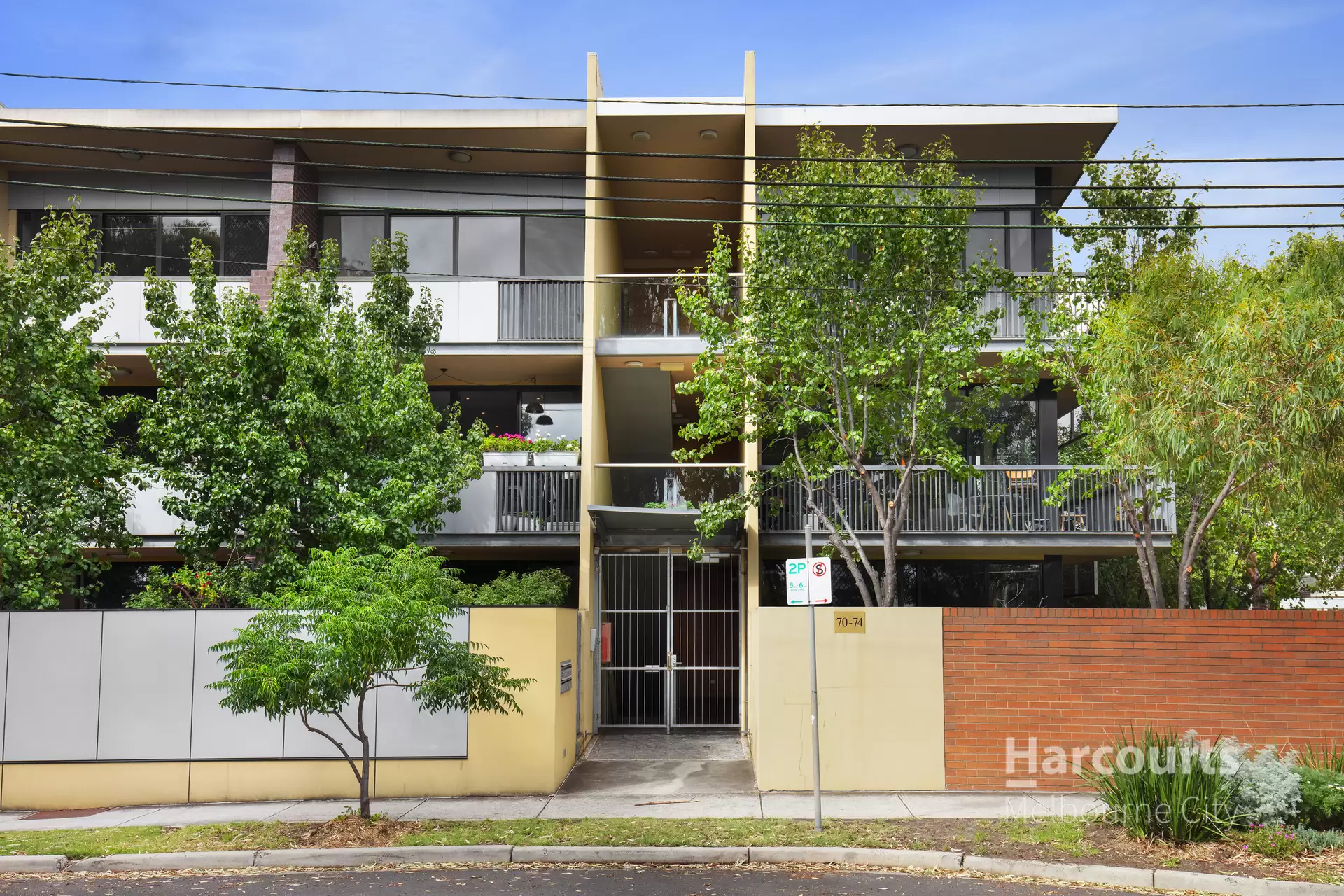 22/70-74 Brunswick Road, Brunswick Leased by Harcourts Melbourne City - image 1