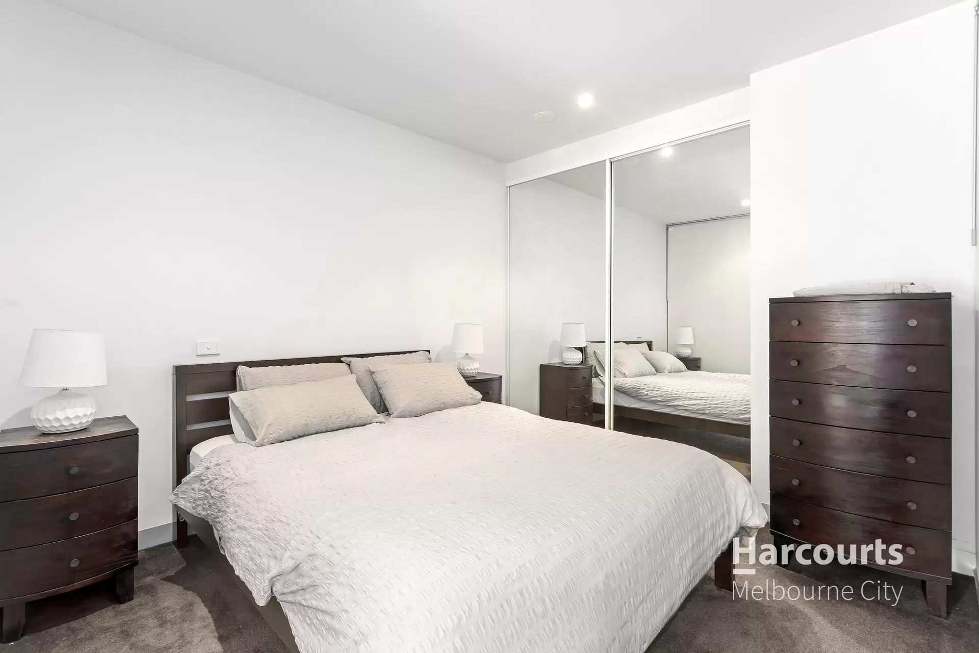 1013/555 Flinders Street, Melbourne Leased by Harcourts Melbourne City - image 1