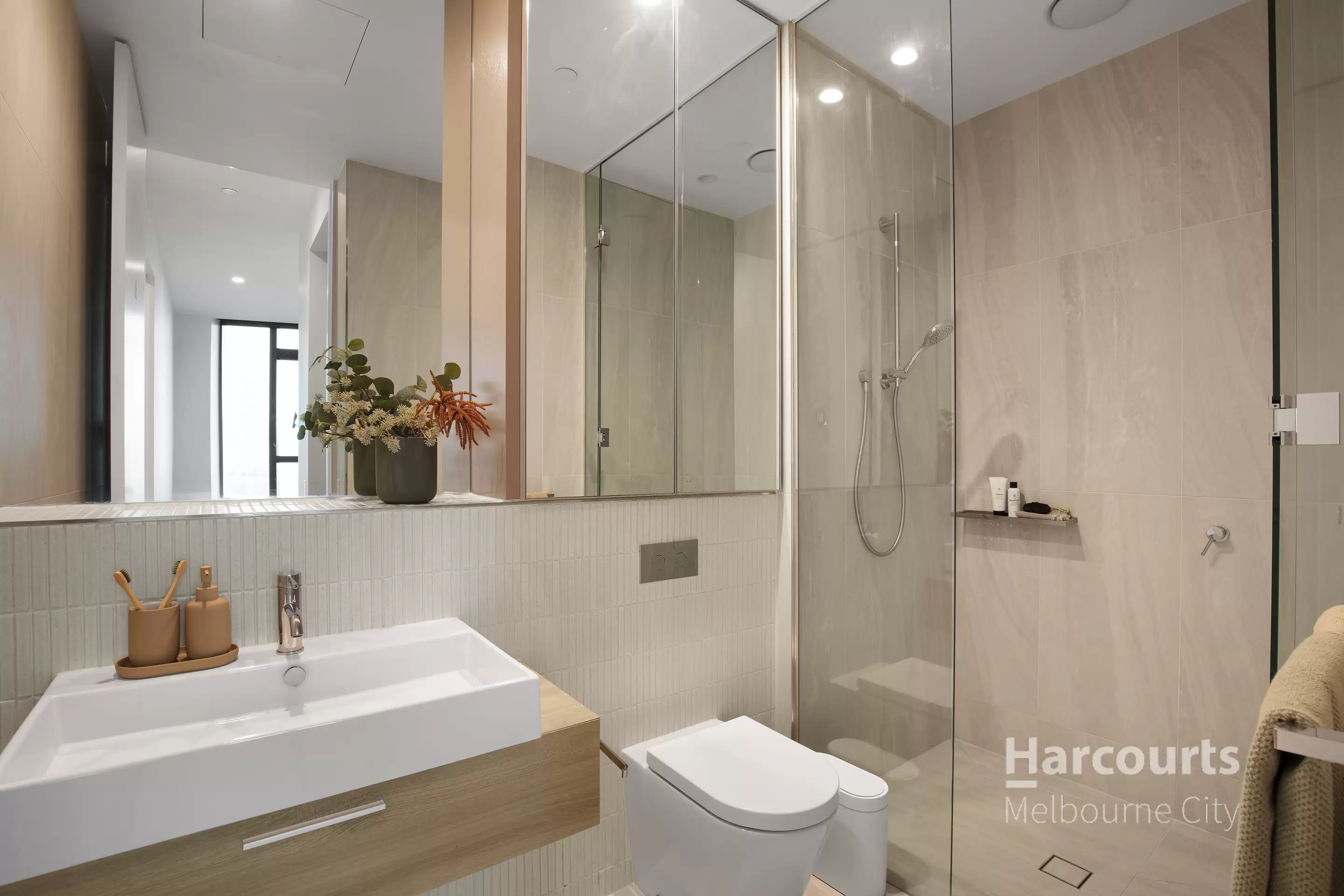 7005/160 Victoria Street, Carlton Sold by Harcourts Melbourne City - image 9