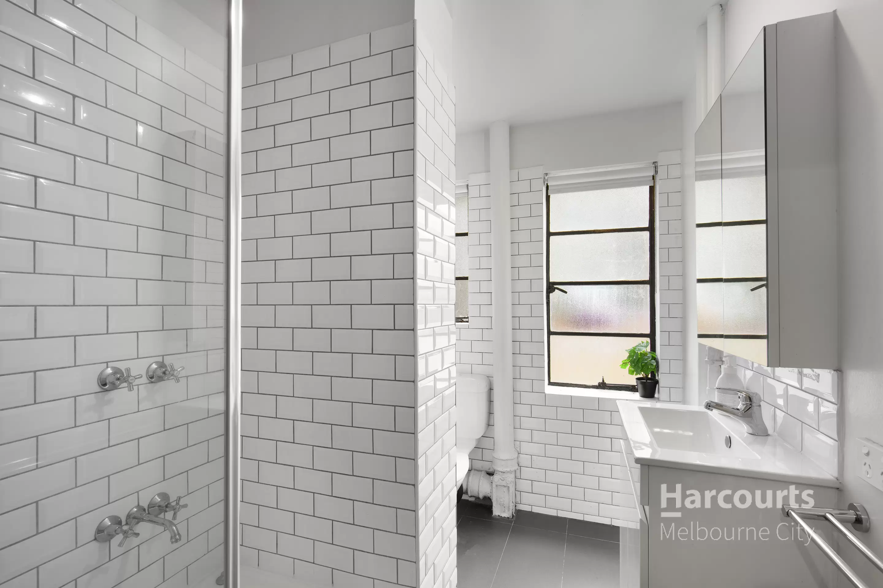 4/2-4 Garden Avenue, East Melbourne Leased by Harcourts Melbourne City - image 6