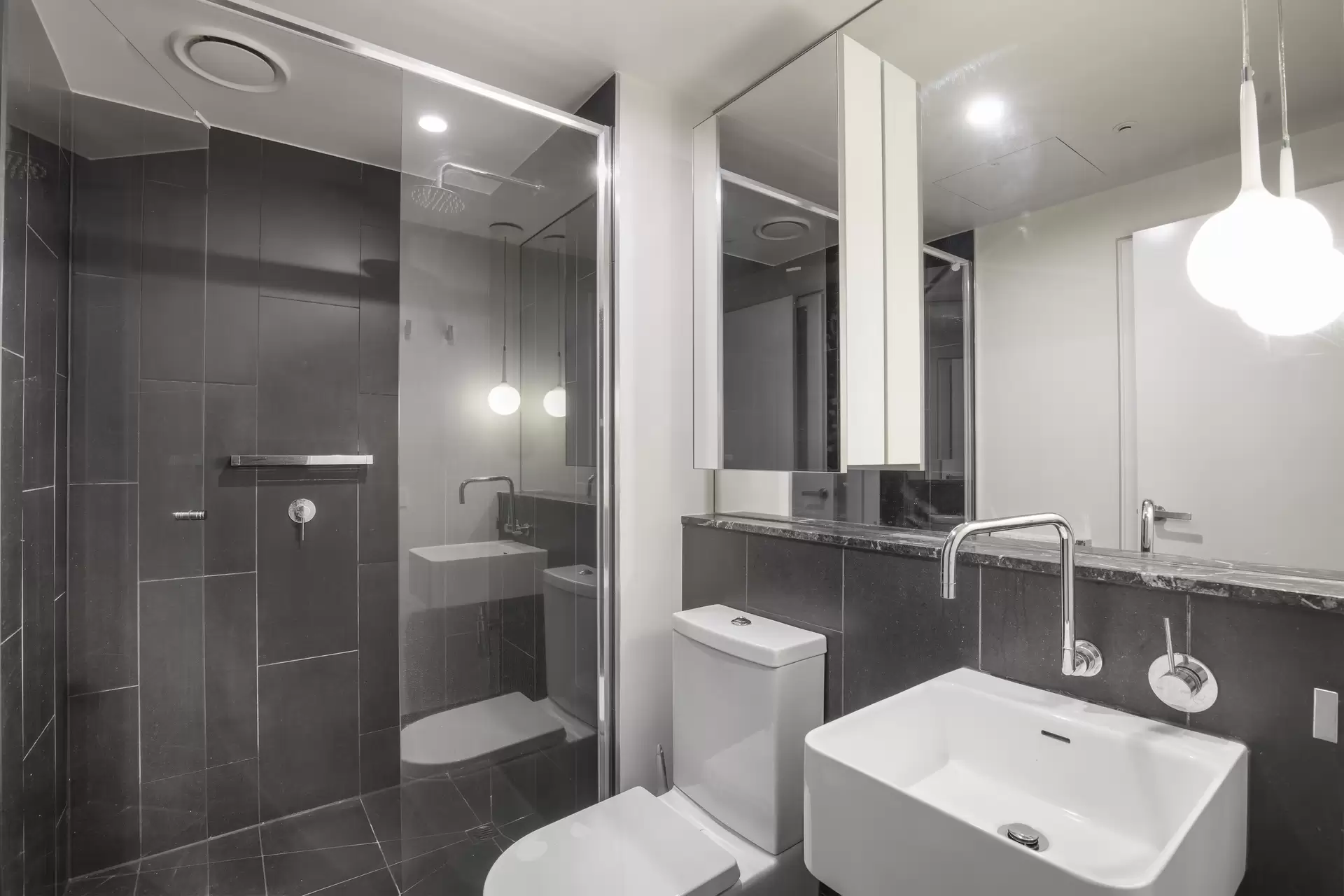 1114/52 Park Street, South Melbourne Leased by Harcourts Melbourne City - image 1