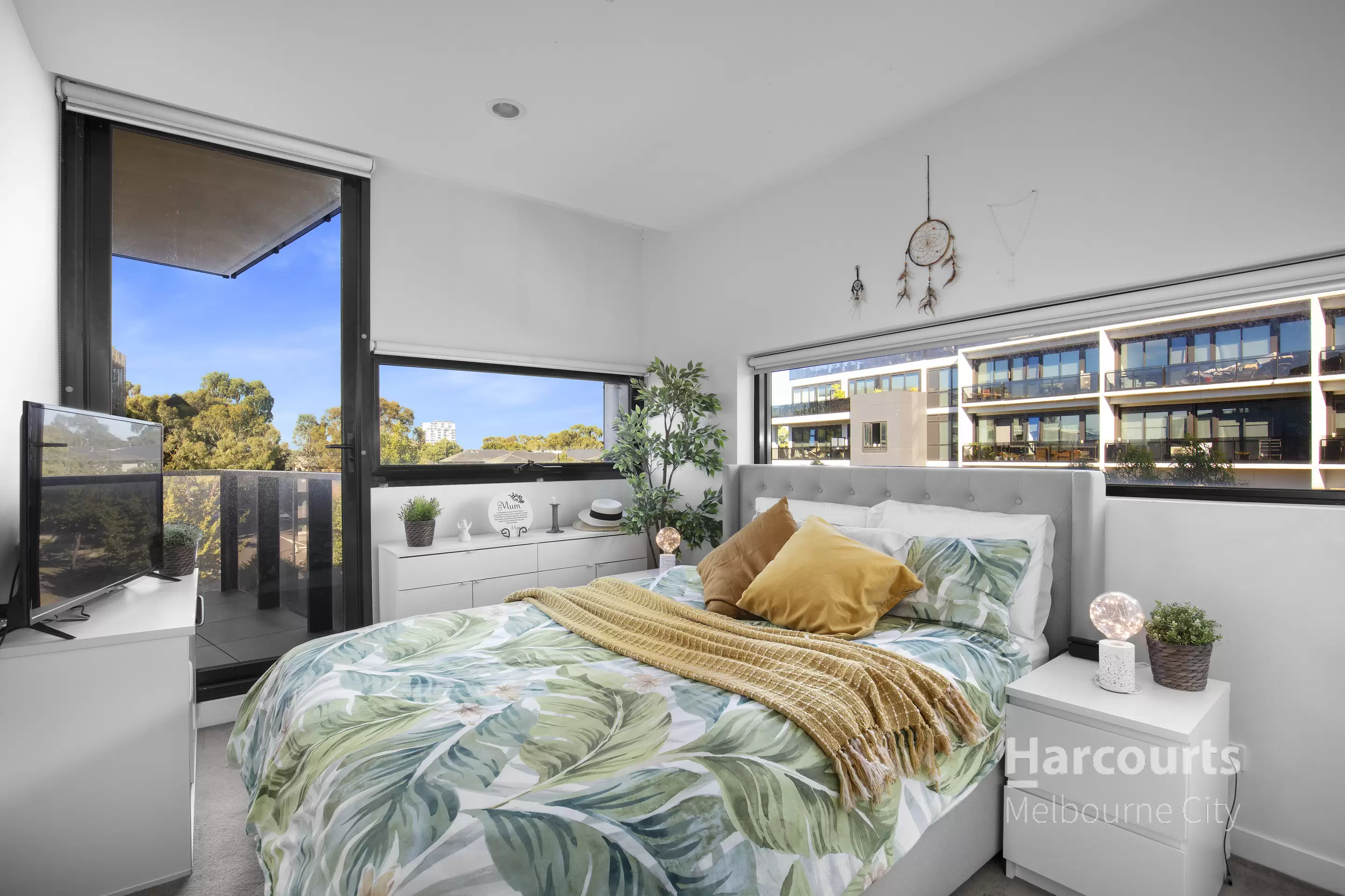 311/45 Edgewater Boulevard, Maribyrnong Sold by Harcourts Melbourne City - image 4