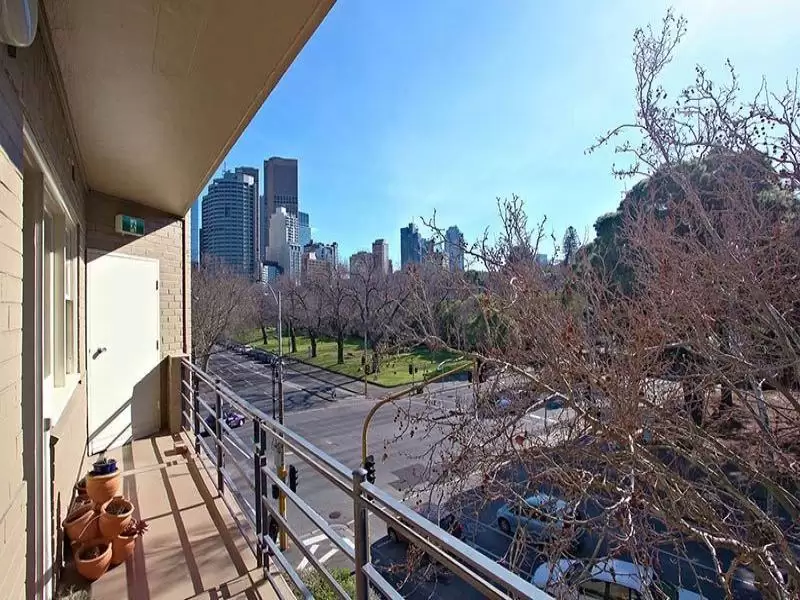 11/161 Wellington Parade South, East Melbourne Leased by Harcourts Melbourne City - image 5