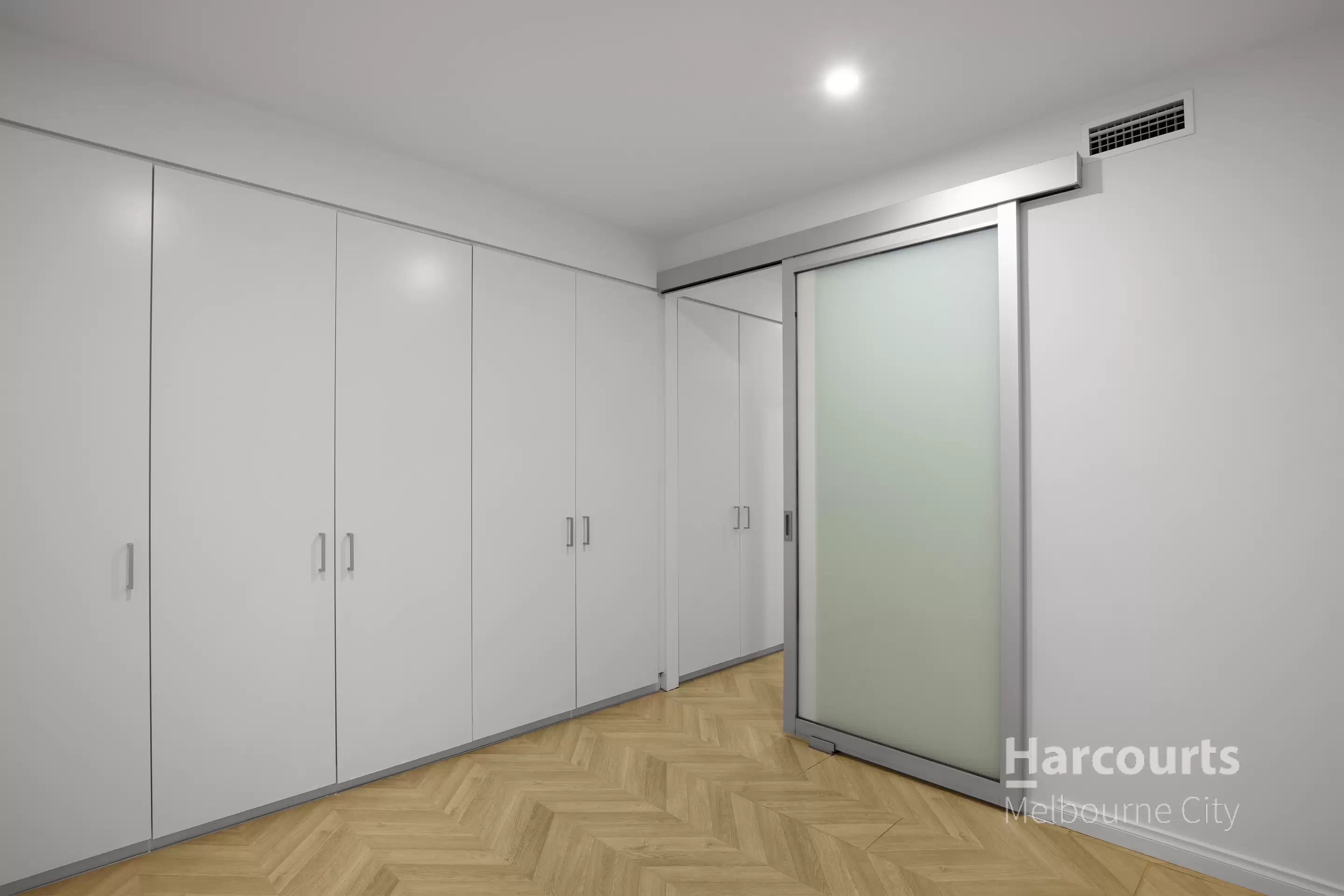 906/620 Collins Street, Melbourne Leased by Harcourts Melbourne City - image 5