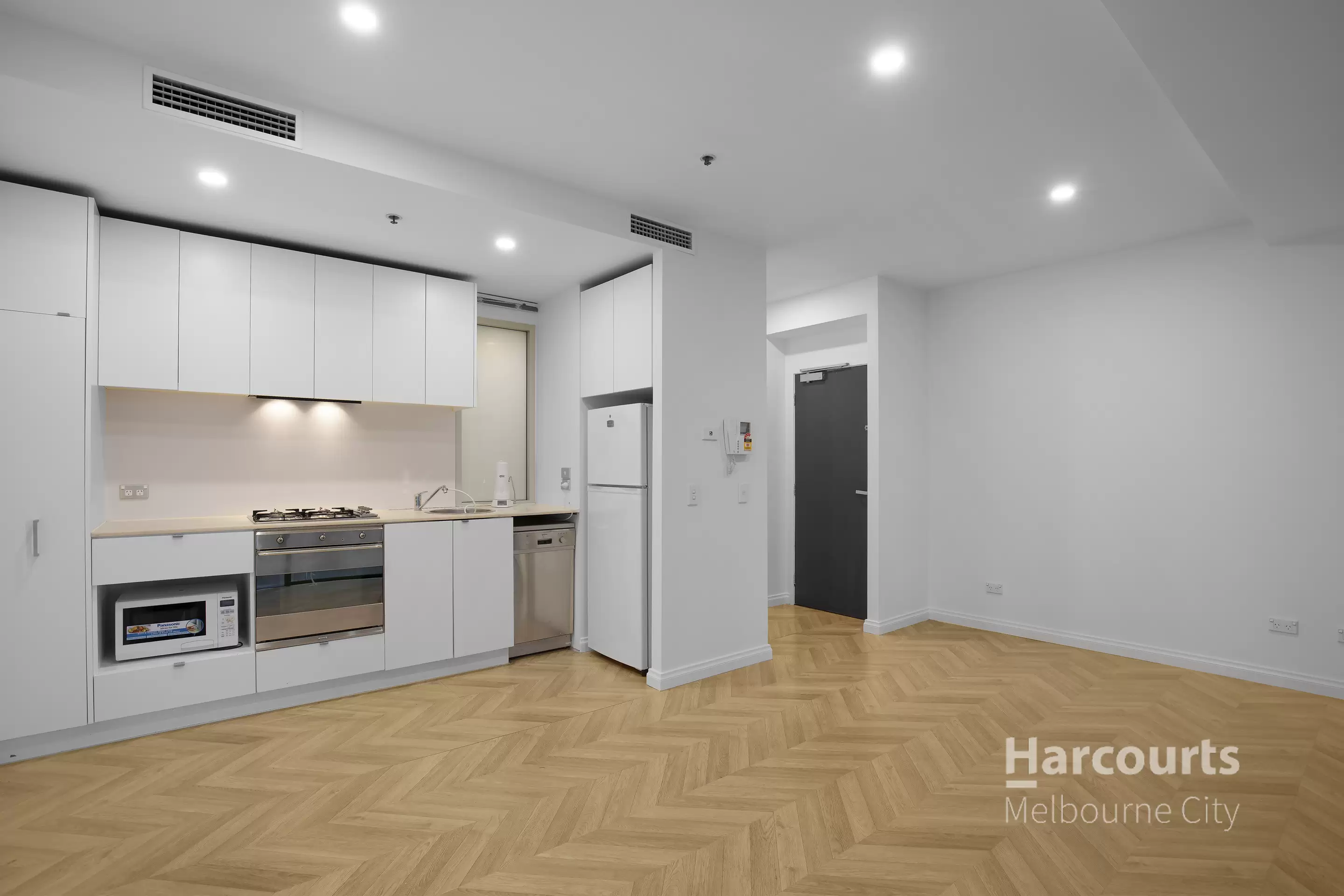 906/620 Collins Street, Melbourne Leased by Harcourts Melbourne City - image 2