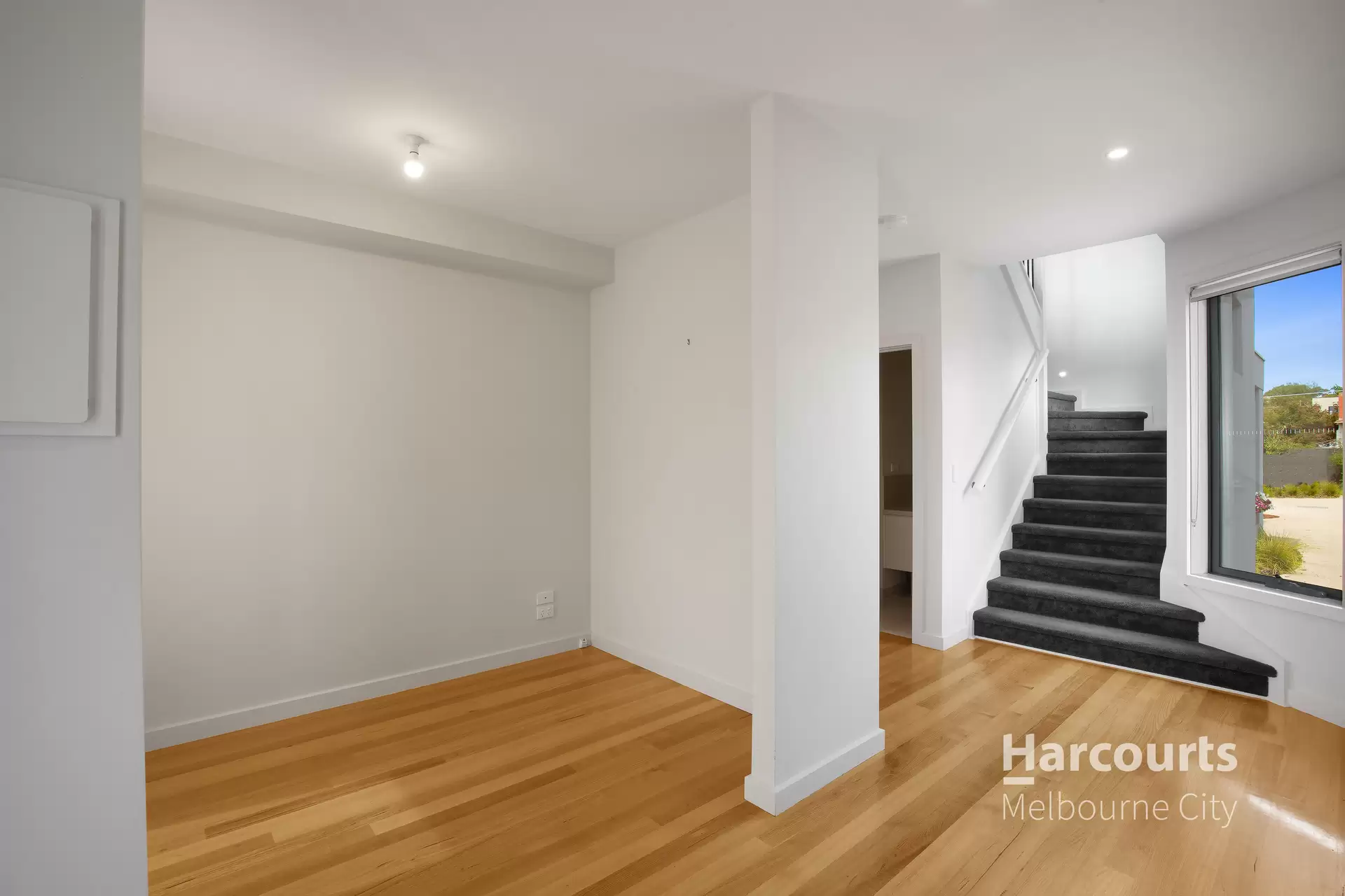 1/214A Wattle Valley Road, Camberwell Leased by Harcourts Melbourne City - image 1