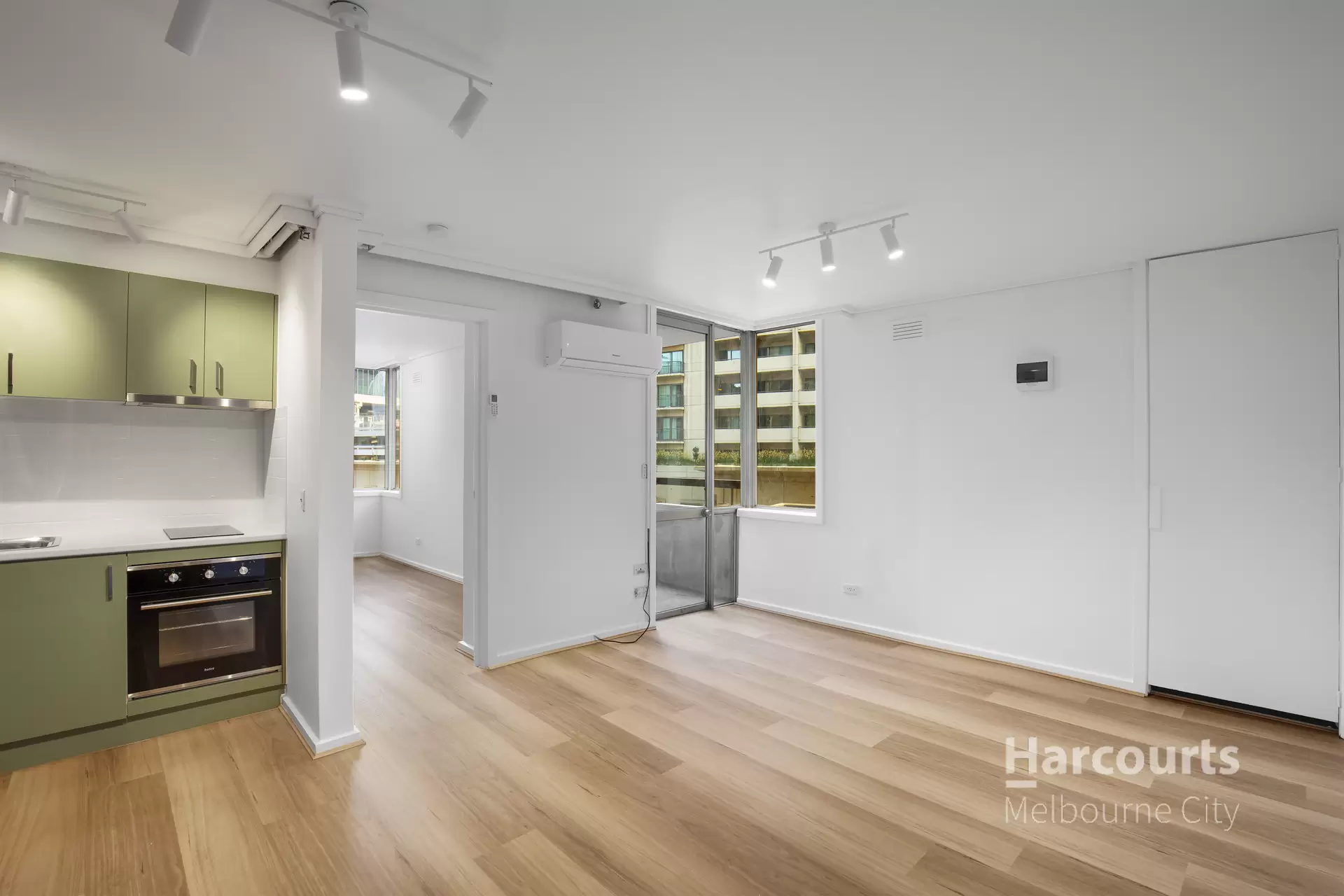 3H(37)/131 Lonsdale Street, Melbourne Leased by Harcourts Melbourne City - image 1