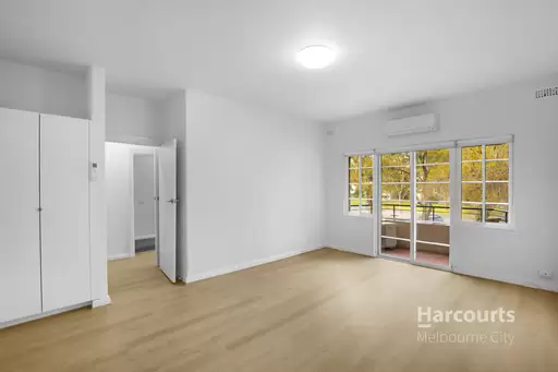 7/2-4 Garden Avenue, East Melbourne Leased by Harcourts Melbourne City