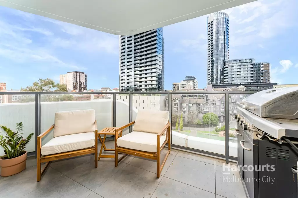 707/42 Claremont Street, South Yarra Leased by Harcourts Melbourne City