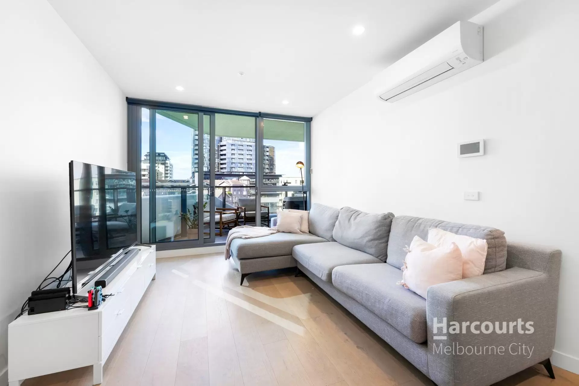 707/42 Claremont Street, South Yarra Leased by Harcourts Melbourne City - image 1