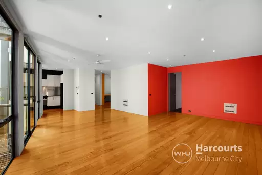 4/9-13 Anthony Street, Melbourne Leased by Harcourts Melbourne City