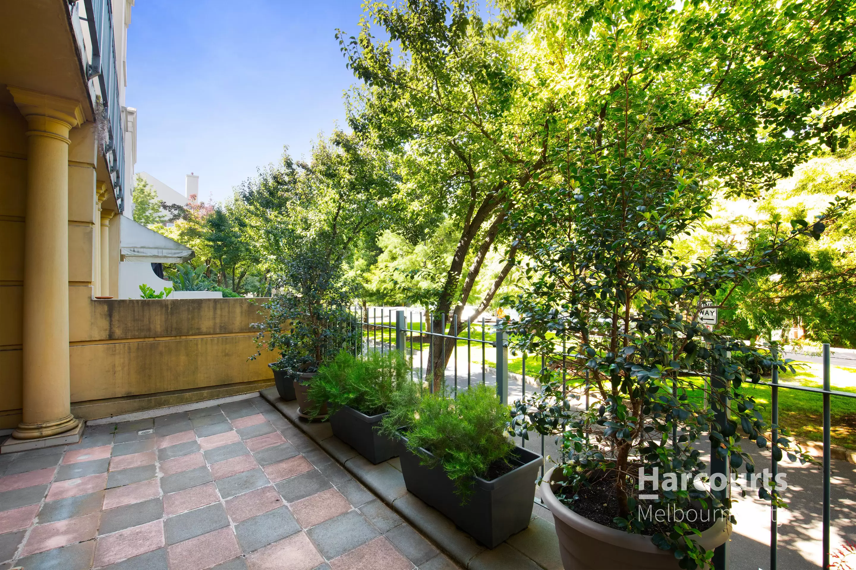2/8 Wellington Crescent, East Melbourne Leased by Harcourts Melbourne City - image 2