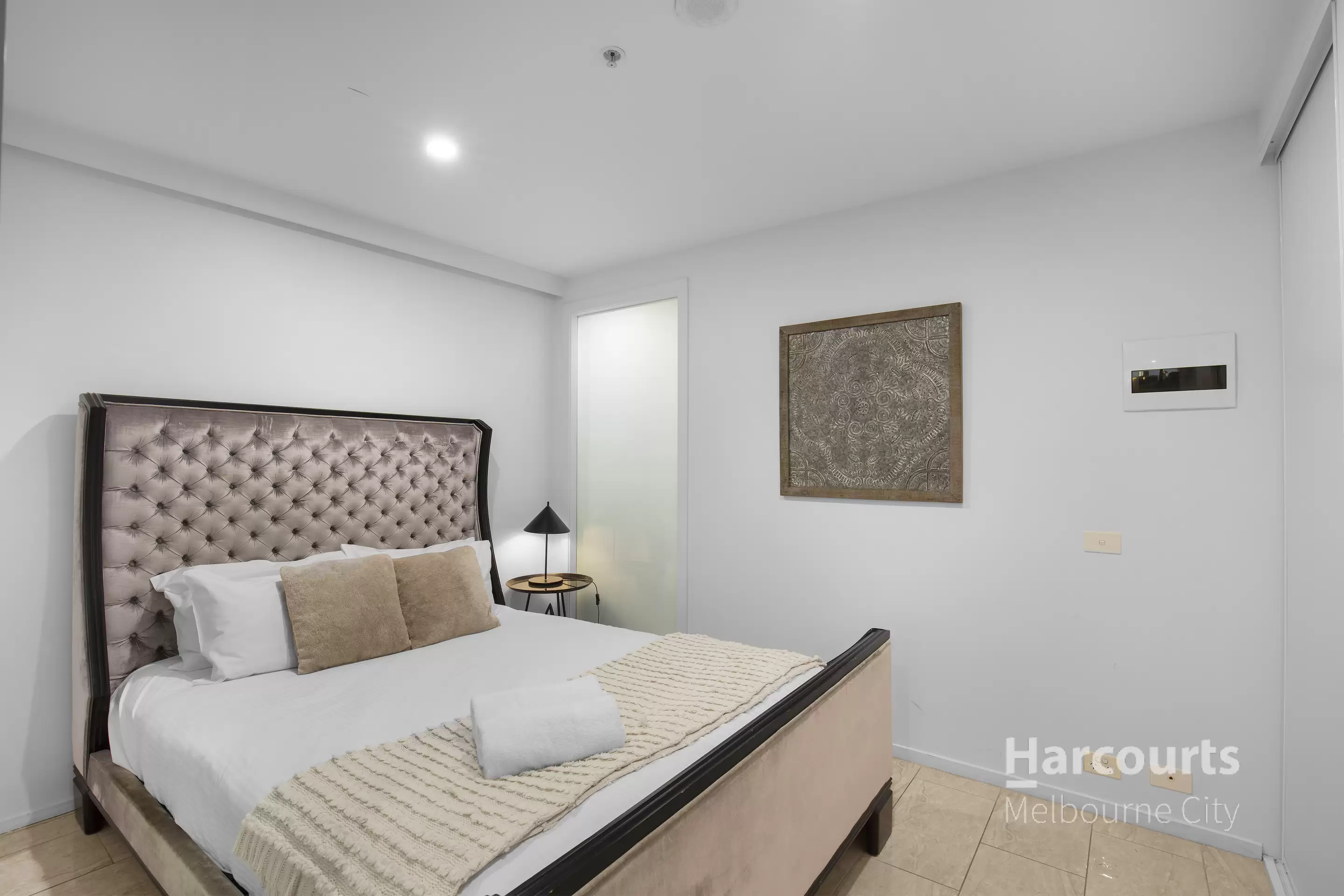 2409/8 Downie Street, Melbourne Sold by Harcourts Melbourne City - image 5
