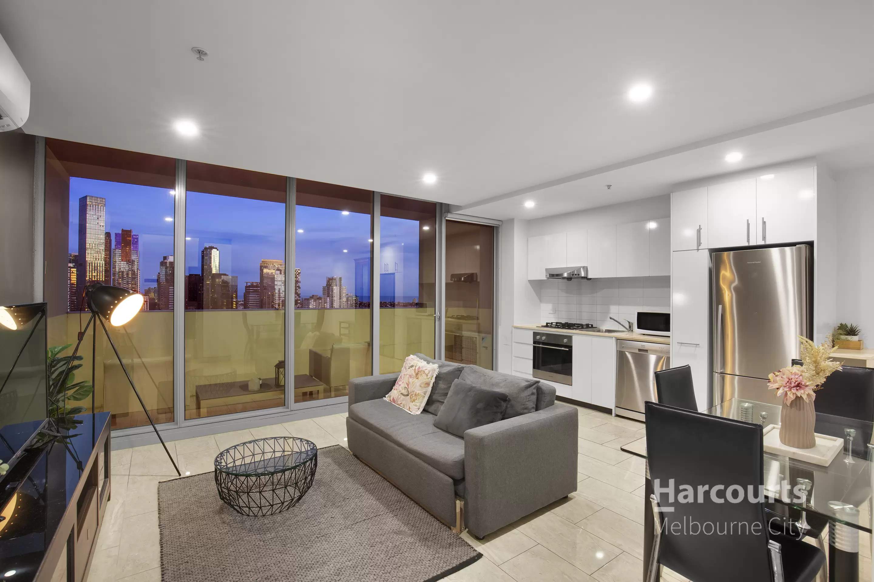 2409/8 Downie Street, Melbourne Sold by Harcourts Melbourne City - image 3