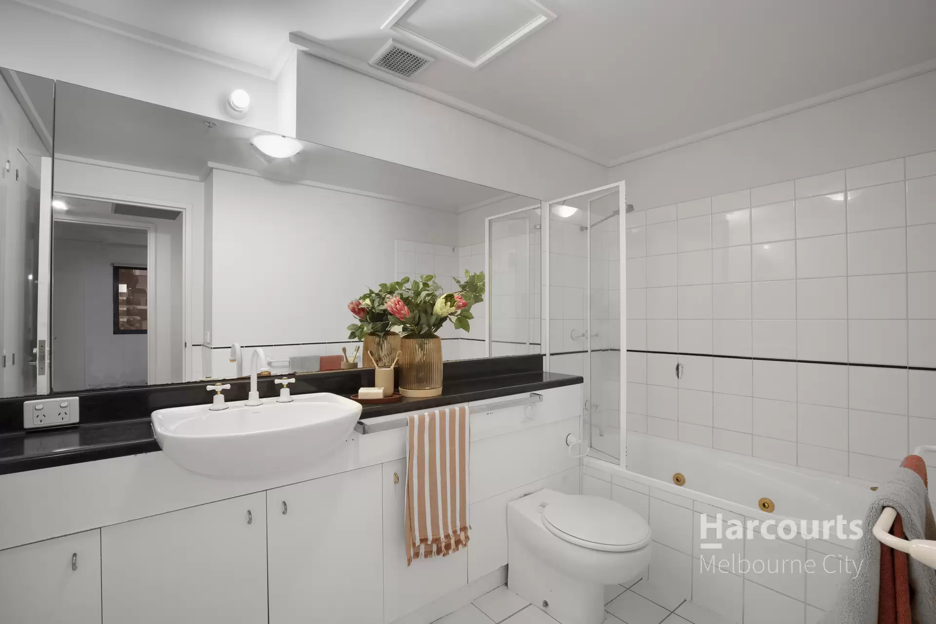 707/181 Exhibition Street, Melbourne Sold by Harcourts Melbourne City - image 1