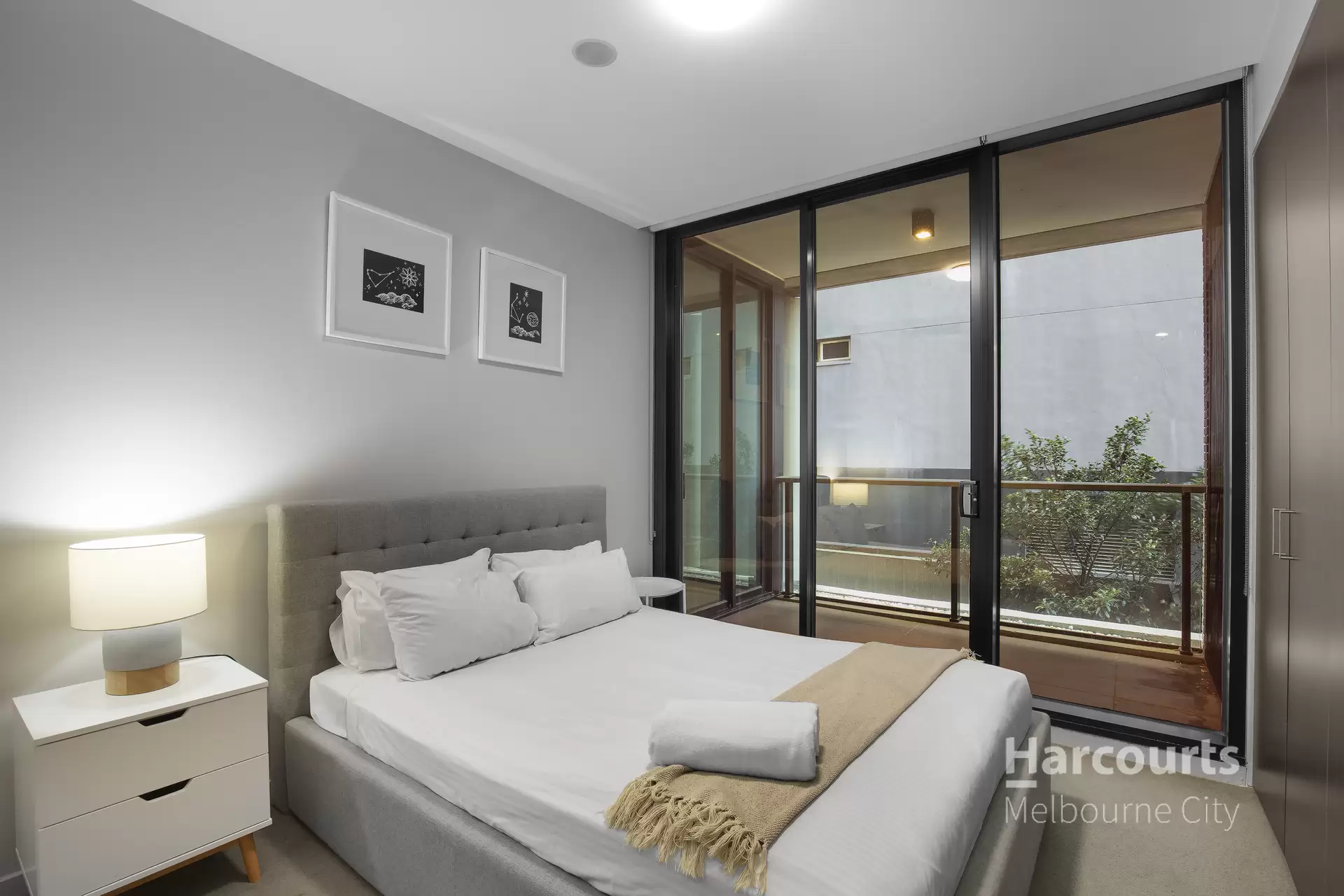 107/70 Queens Road, Melbourne Sold by Harcourts Melbourne City - image 1