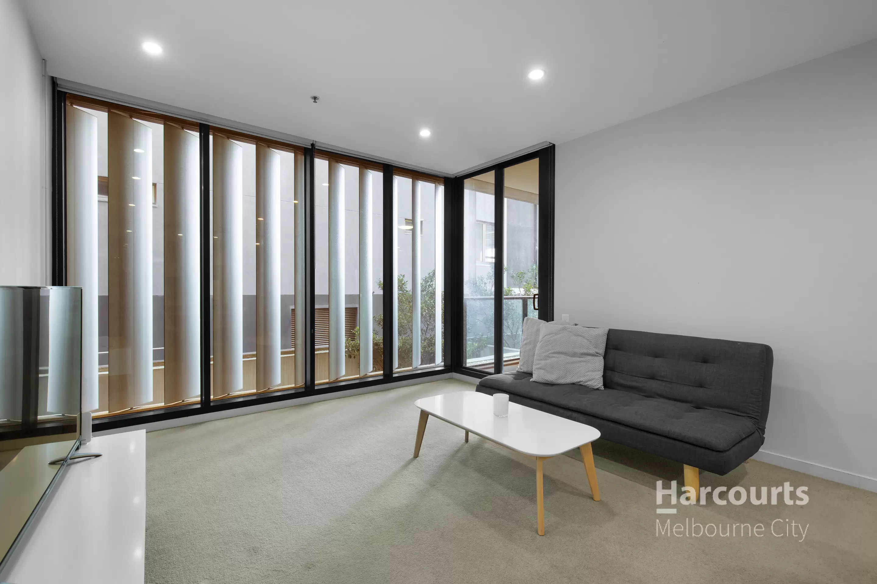 107/70 Queens Road, Melbourne Sold by Harcourts Melbourne City - image 4