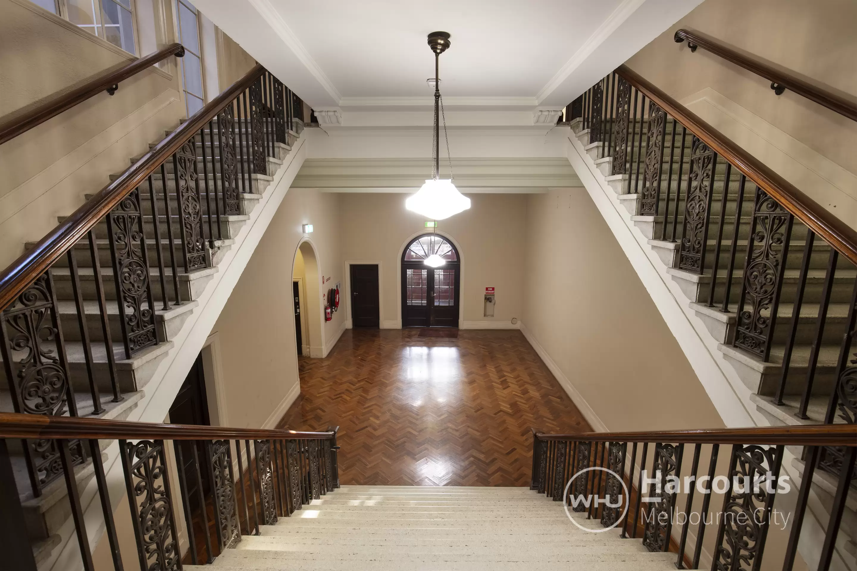 4/392 Russell Street, Melbourne Sold by Harcourts Melbourne City - image 9