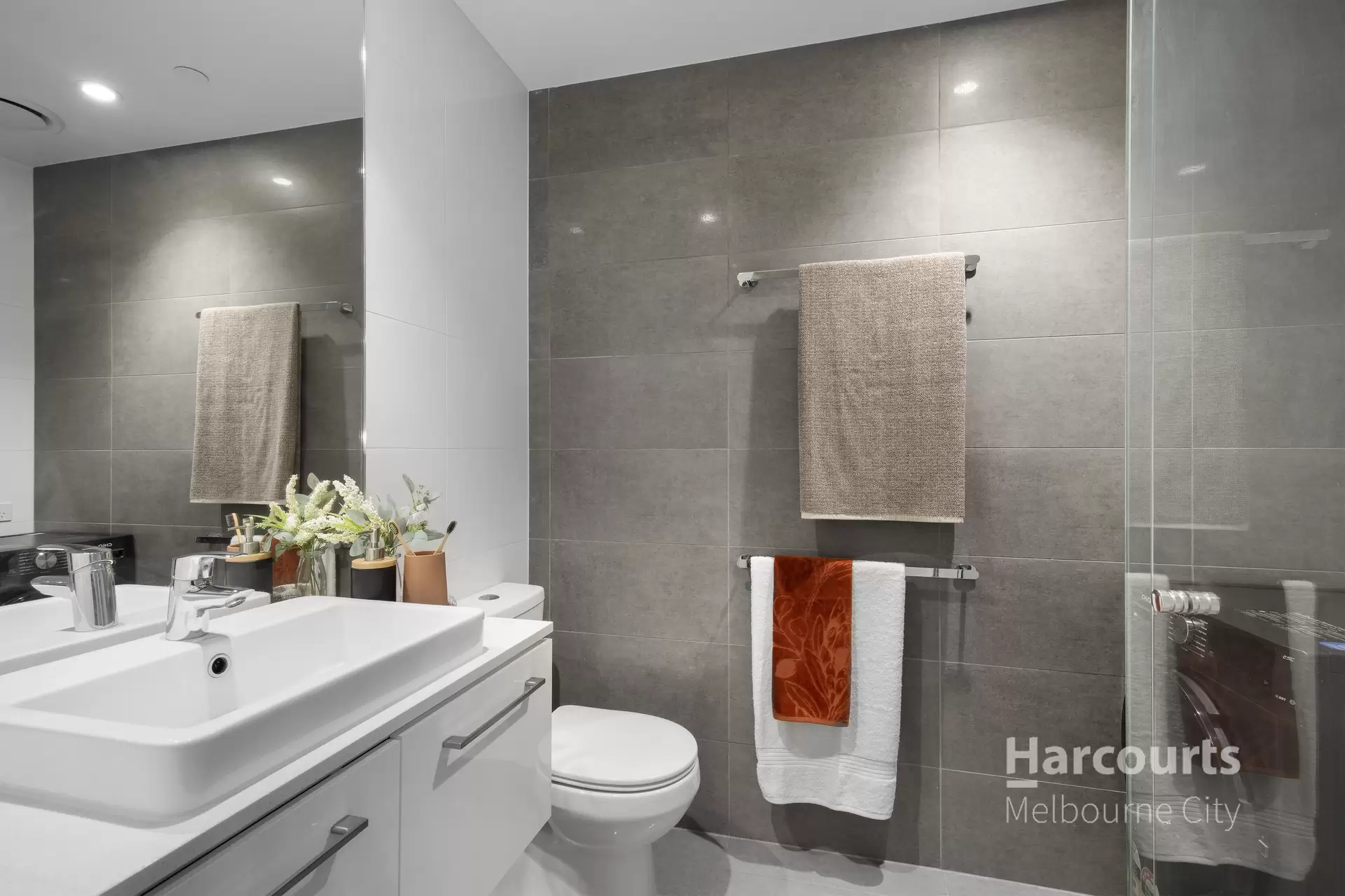 3610/618 Lonsdale Street, Melbourne Sold by Harcourts Melbourne City - image 1
