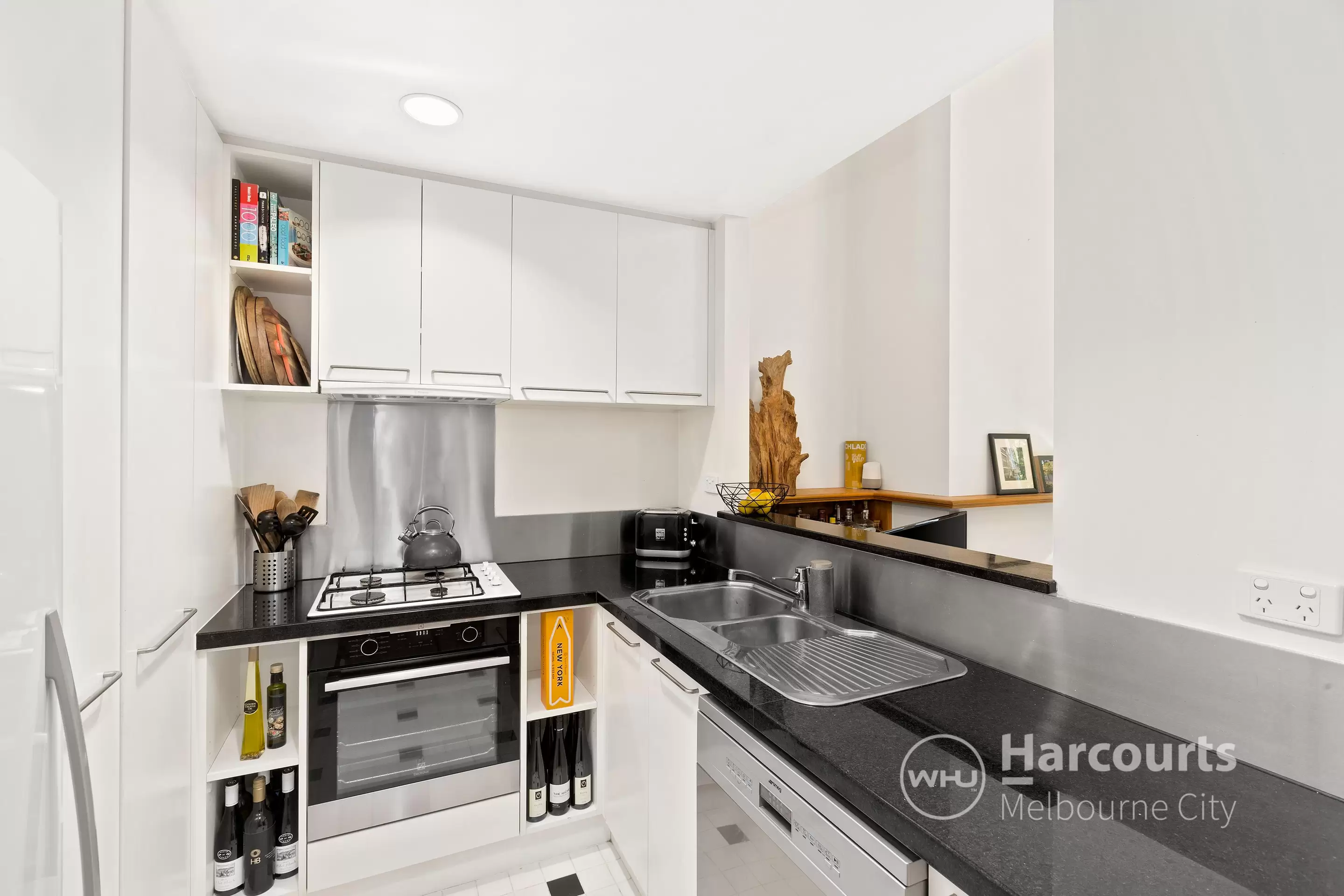 27/8 Wellington Crescent, East Melbourne Leased by Harcourts Melbourne City - image 3
