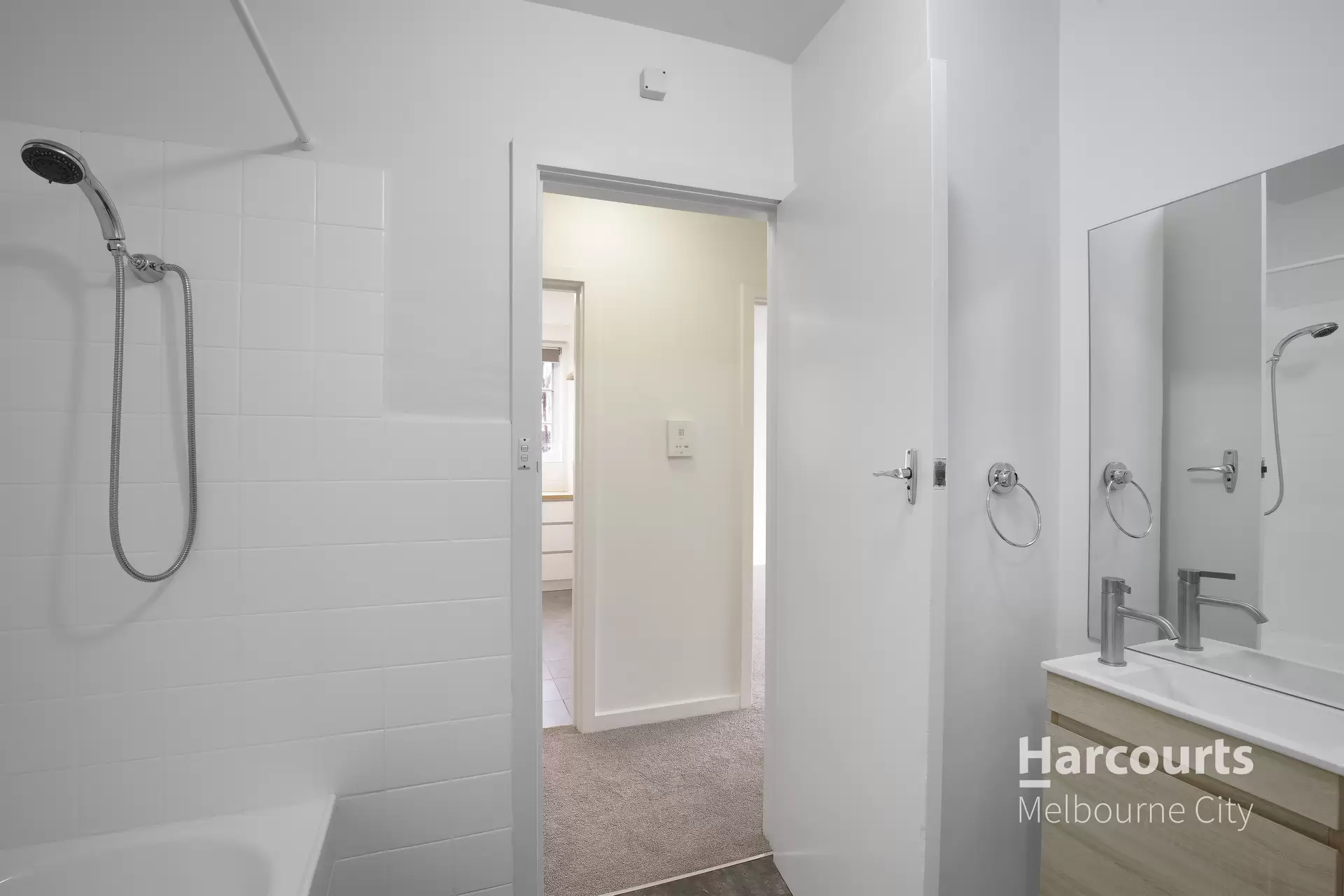 13/86 Hotham Street, East Melbourne Leased by Harcourts Melbourne City - image 1