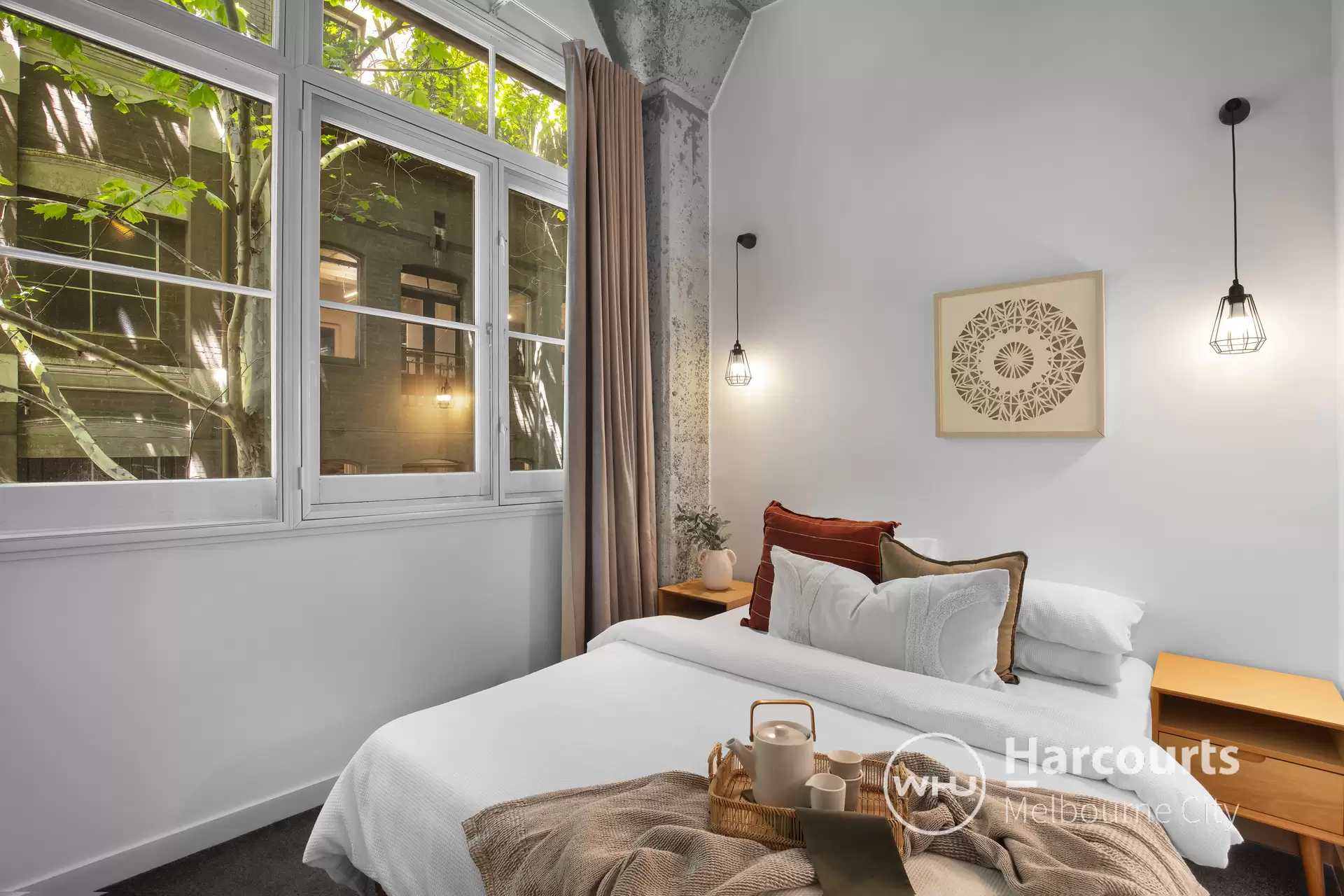 8/7 Drewery Lane, Melbourne Sold by Harcourts Melbourne City - image 1