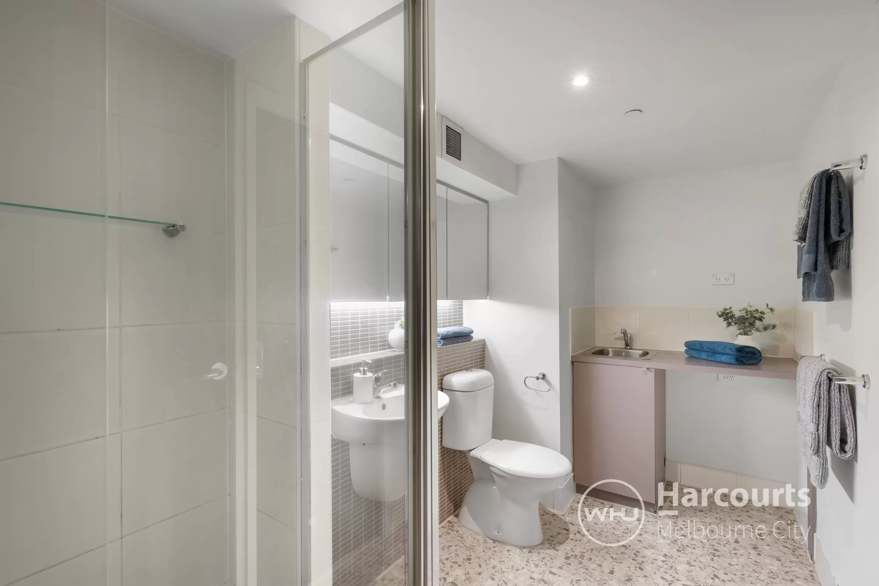 303/9 Degraves Street, Melbourne Sold by Harcourts Melbourne City - image 7