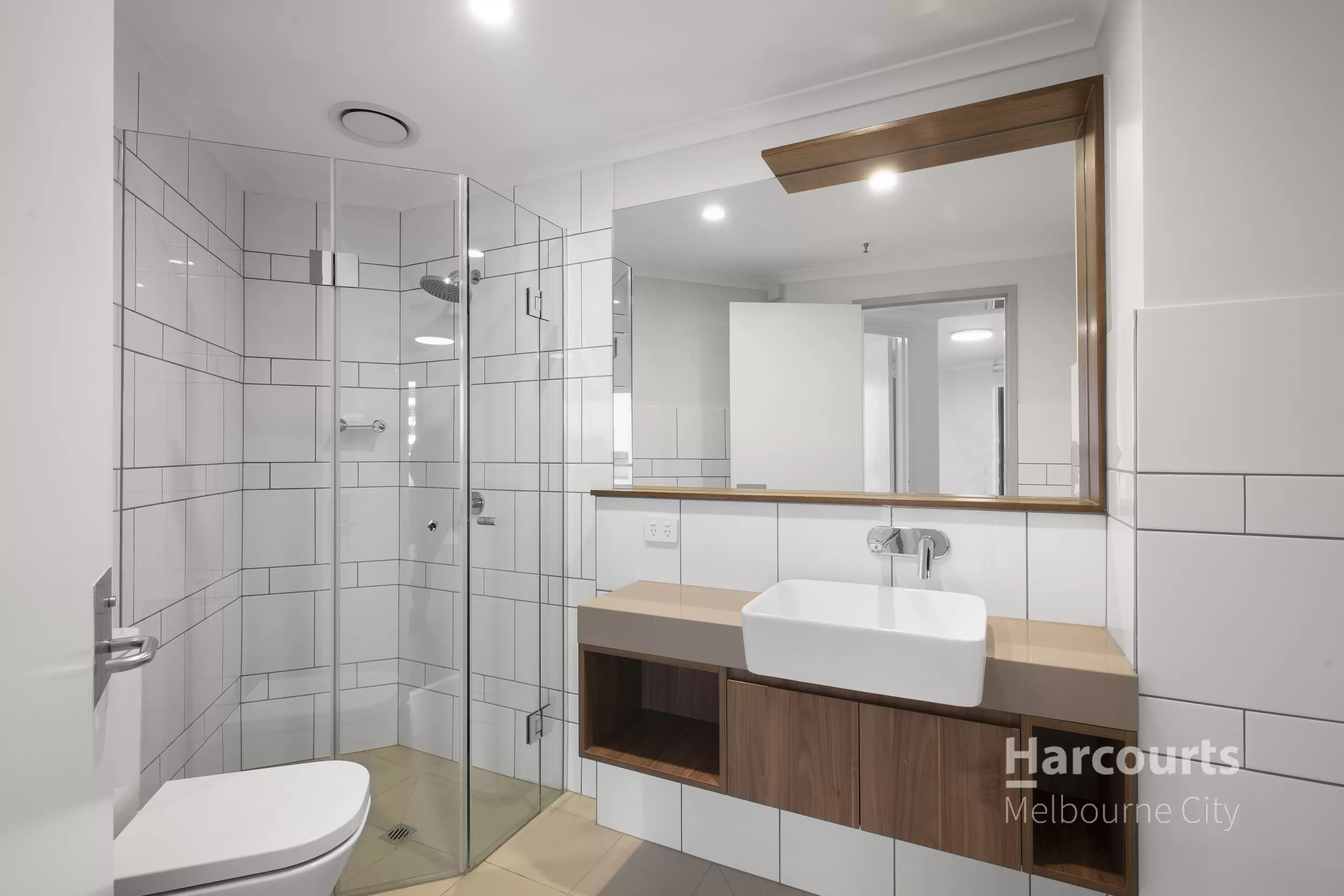 609/333 Exhibition Street, Melbourne Leased by Harcourts Melbourne City - image 5