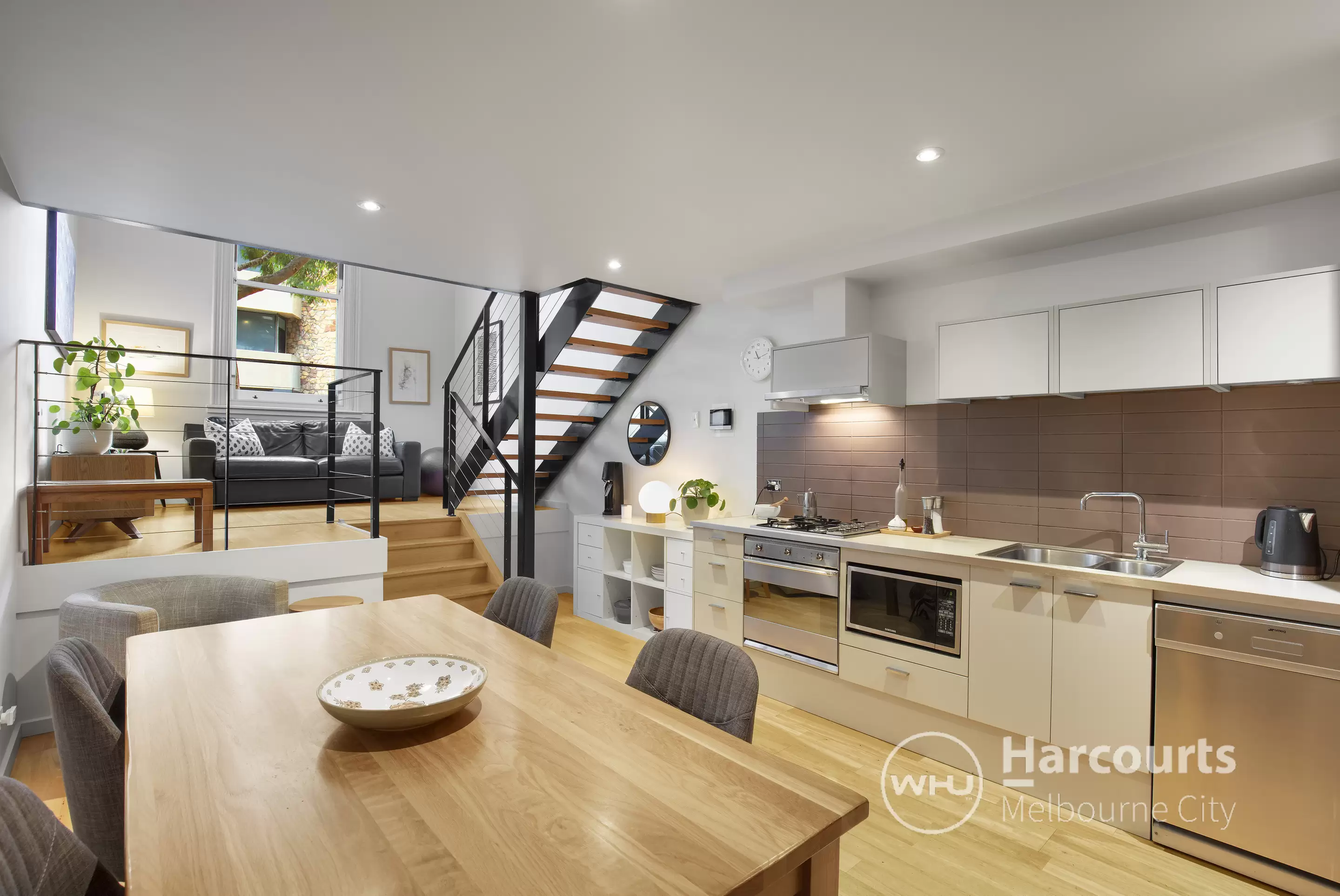 4/61 Mackenzie Street, Melbourne Sold by Harcourts Melbourne City - image 2