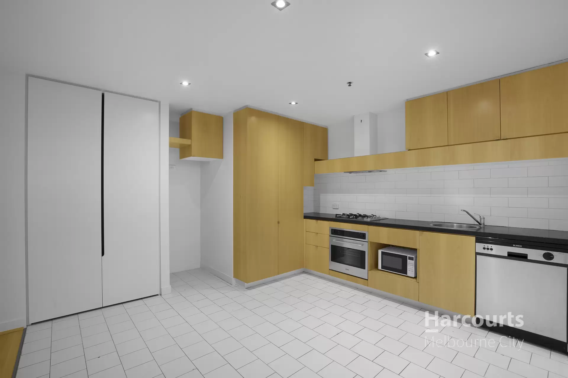 2803/24 Jane Bell Lane, Melbourne Leased by Harcourts Melbourne City - image 1