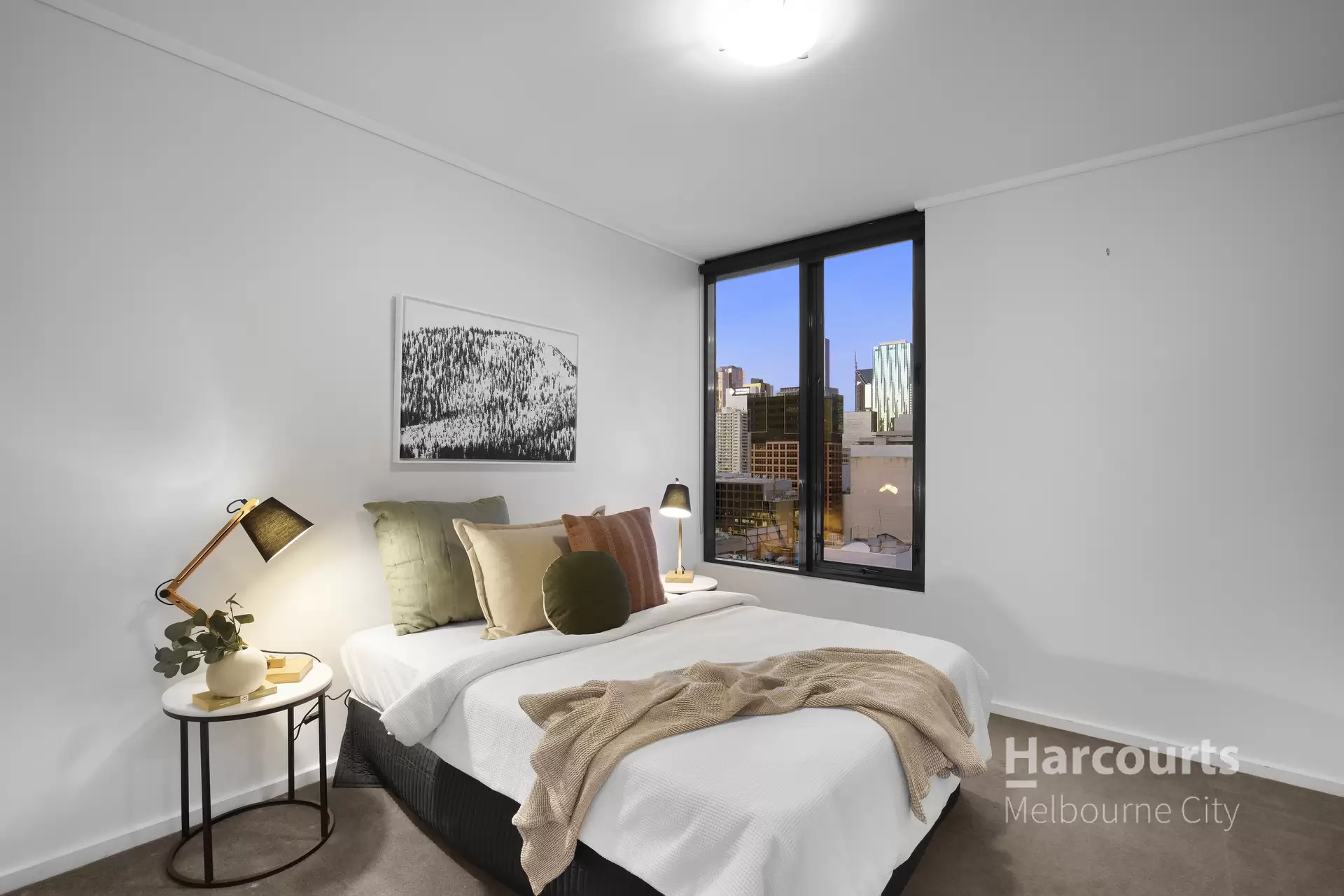 2611/668 Bourke Street, Melbourne Sold by Harcourts Melbourne City - image 1