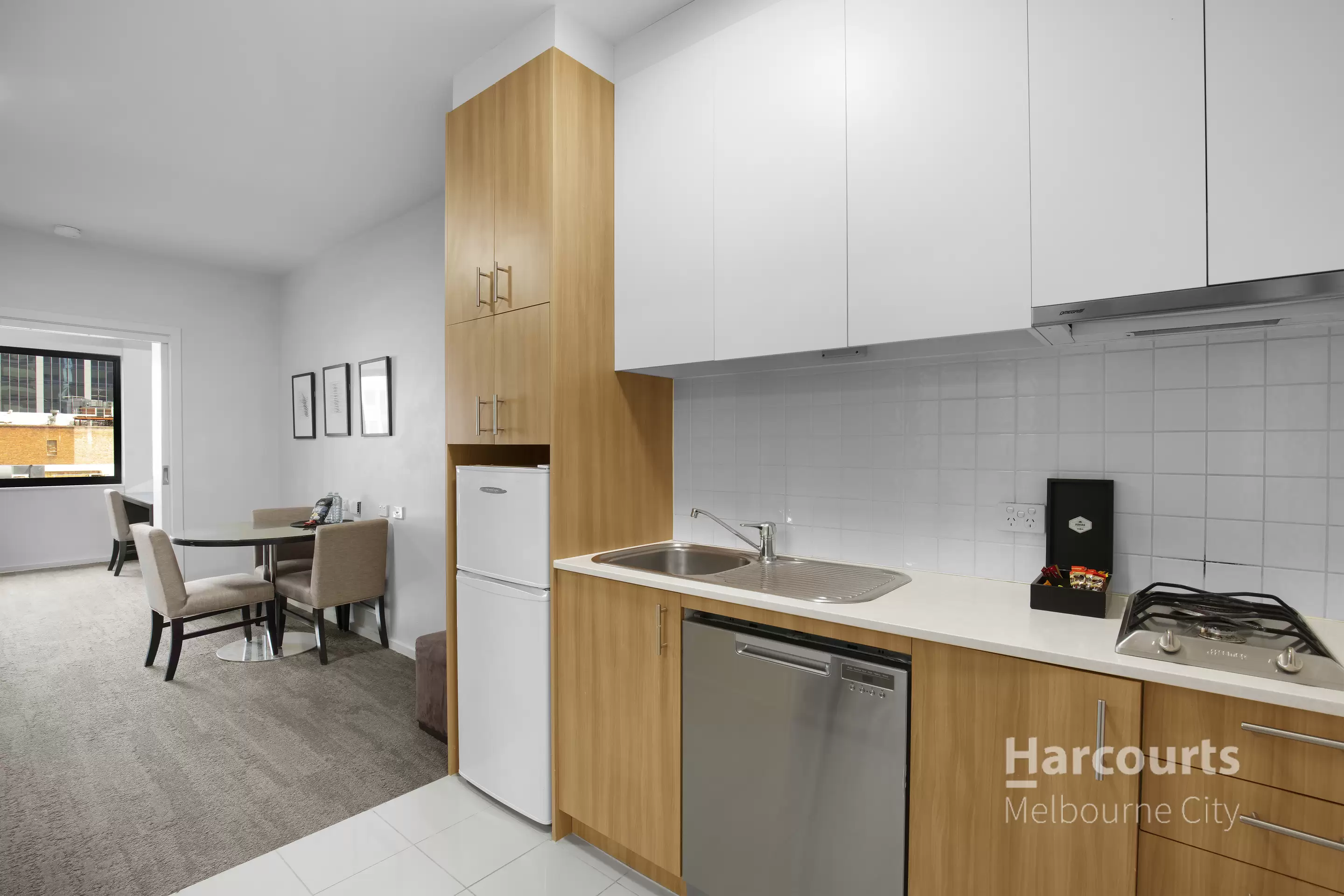 615/250 Elizabeth Street, Melbourne Leased by Harcourts Melbourne City - image 3