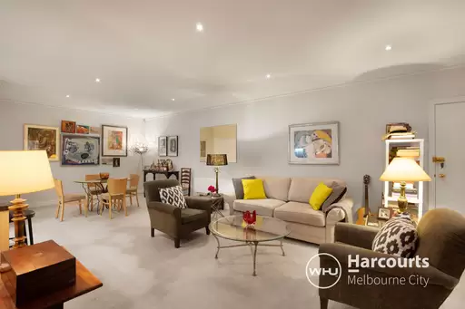 6/131 La Trobe Street, Melbourne Leased by Harcourts Melbourne City