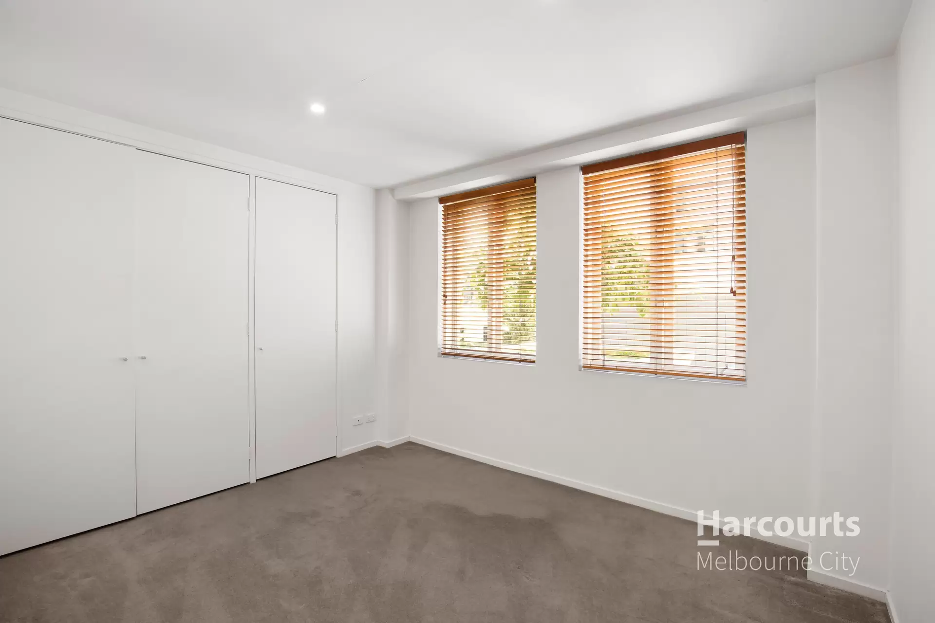 8/322 Albert Street, East Melbourne Leased by Harcourts Melbourne City - image 1
