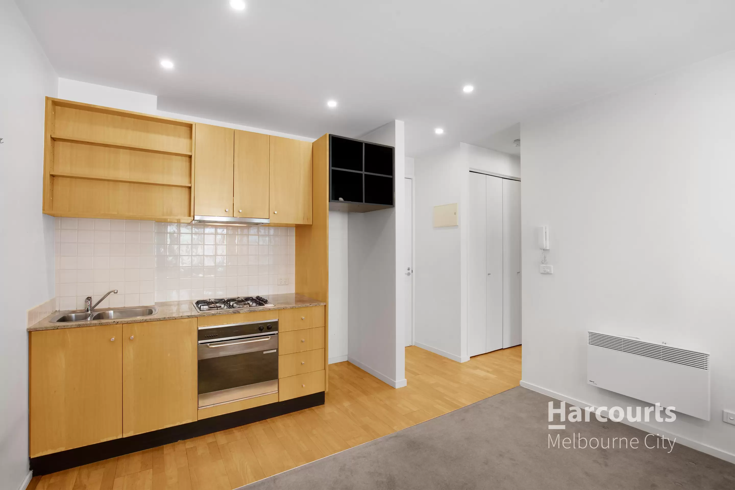 8/322 Albert Street, East Melbourne Leased by Harcourts Melbourne City - image 2