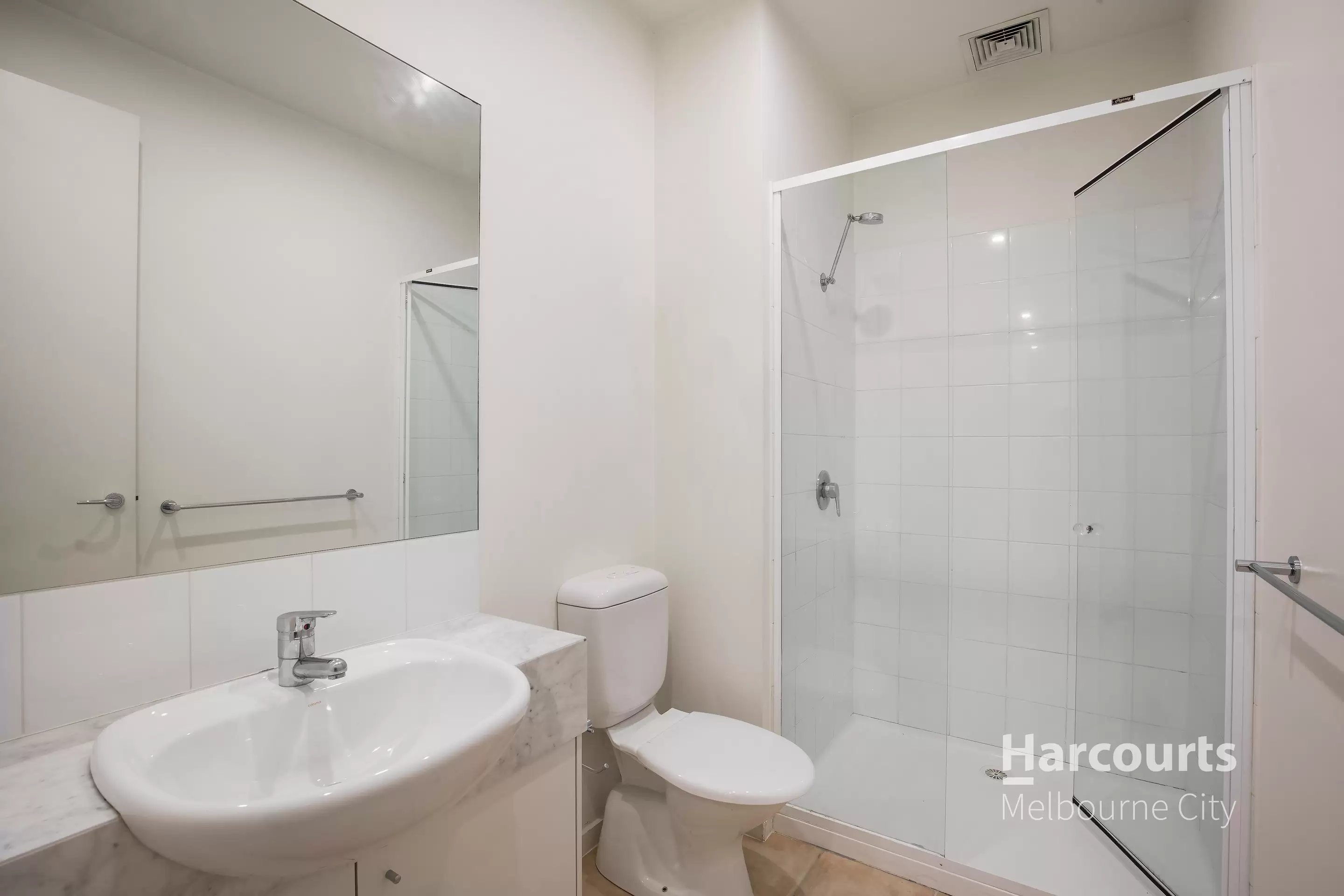 8/322 Albert Street, East Melbourne Leased by Harcourts Melbourne City - image 3