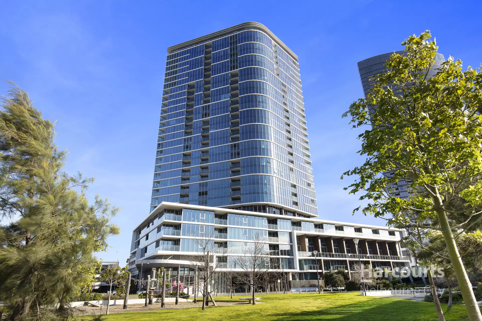 2.02/162 Lorimer Street, Docklands Leased by Harcourts Melbourne City - image 1