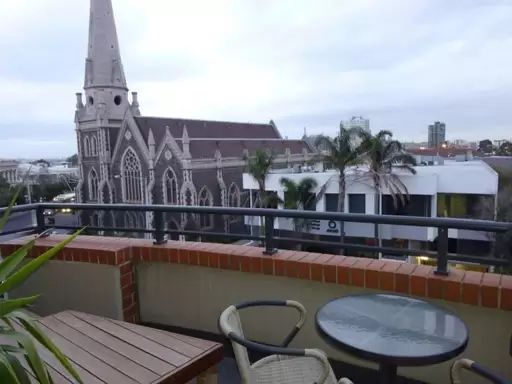 301/7 Alma Road, St Kilda South Leased by Harcourts Melbourne City