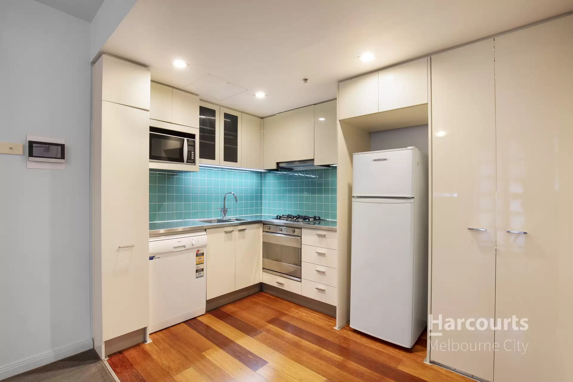 303/340 Russell Street, Melbourne Leased by Harcourts Melbourne City - image 1