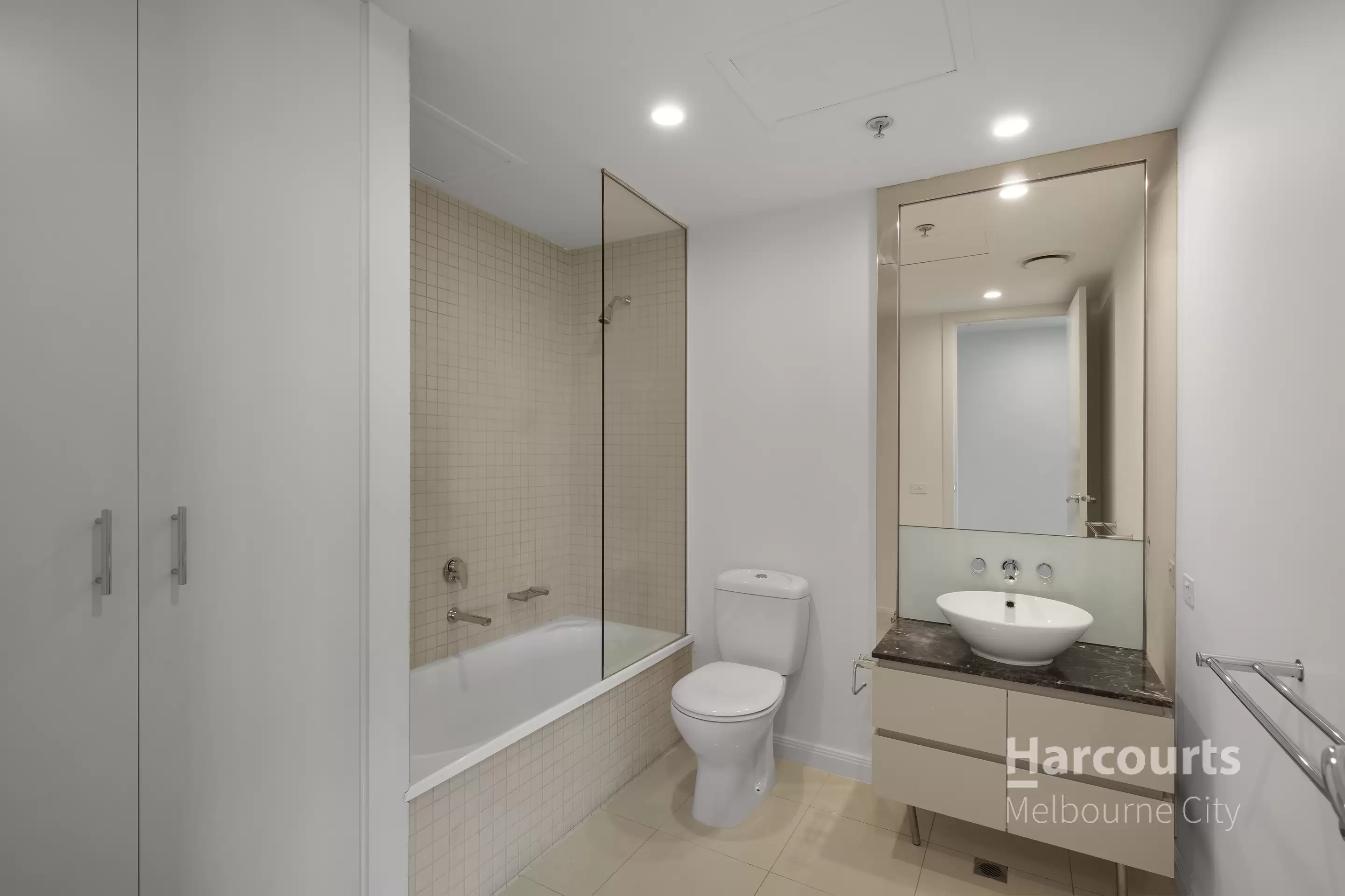 805/480 St Kilda Road, Melbourne Leased by Harcourts Melbourne City - image 8