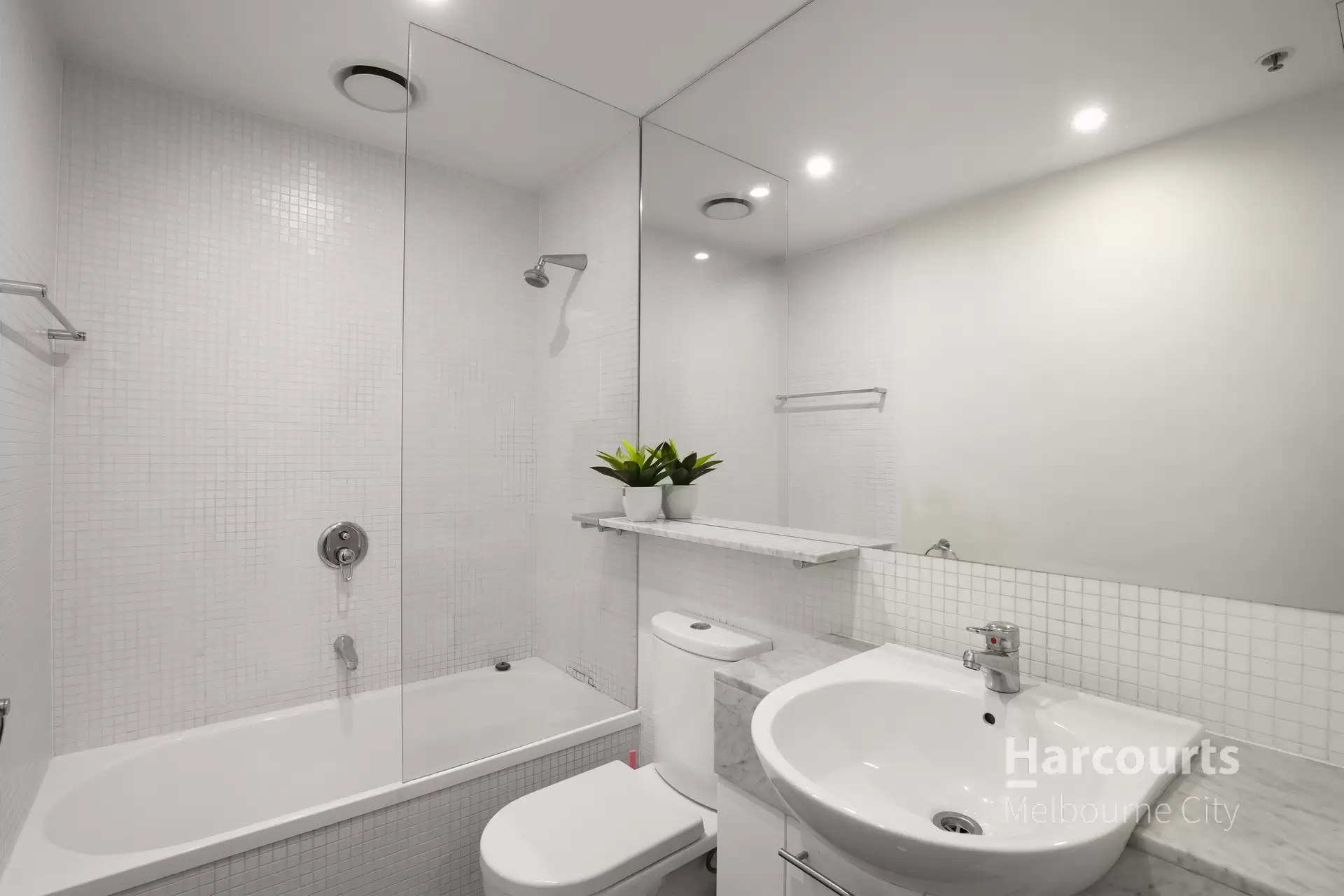 1304/225 Elizabeth Street, Melbourne Leased by Harcourts Melbourne City - image 1