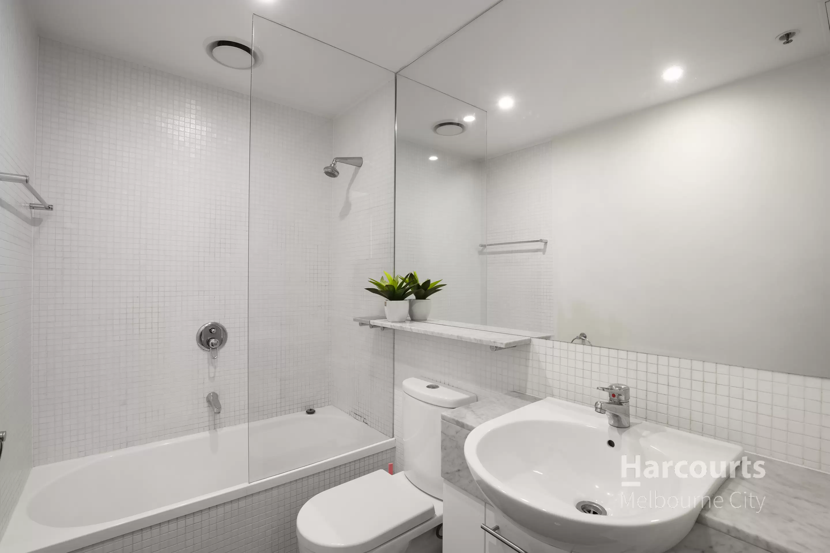 1304/225 Elizabeth Street, Melbourne Leased by Harcourts Melbourne City - image 4