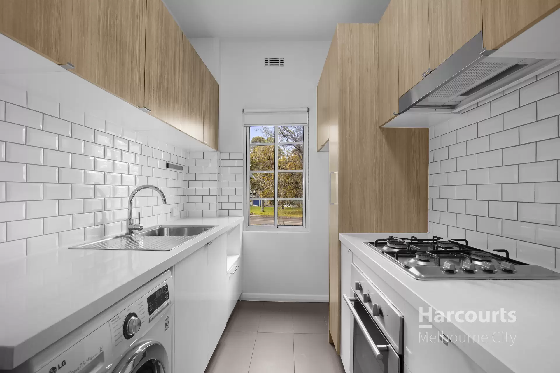 7/2-4 Garden Avenue, East Melbourne Leased by Harcourts Melbourne City - image 1