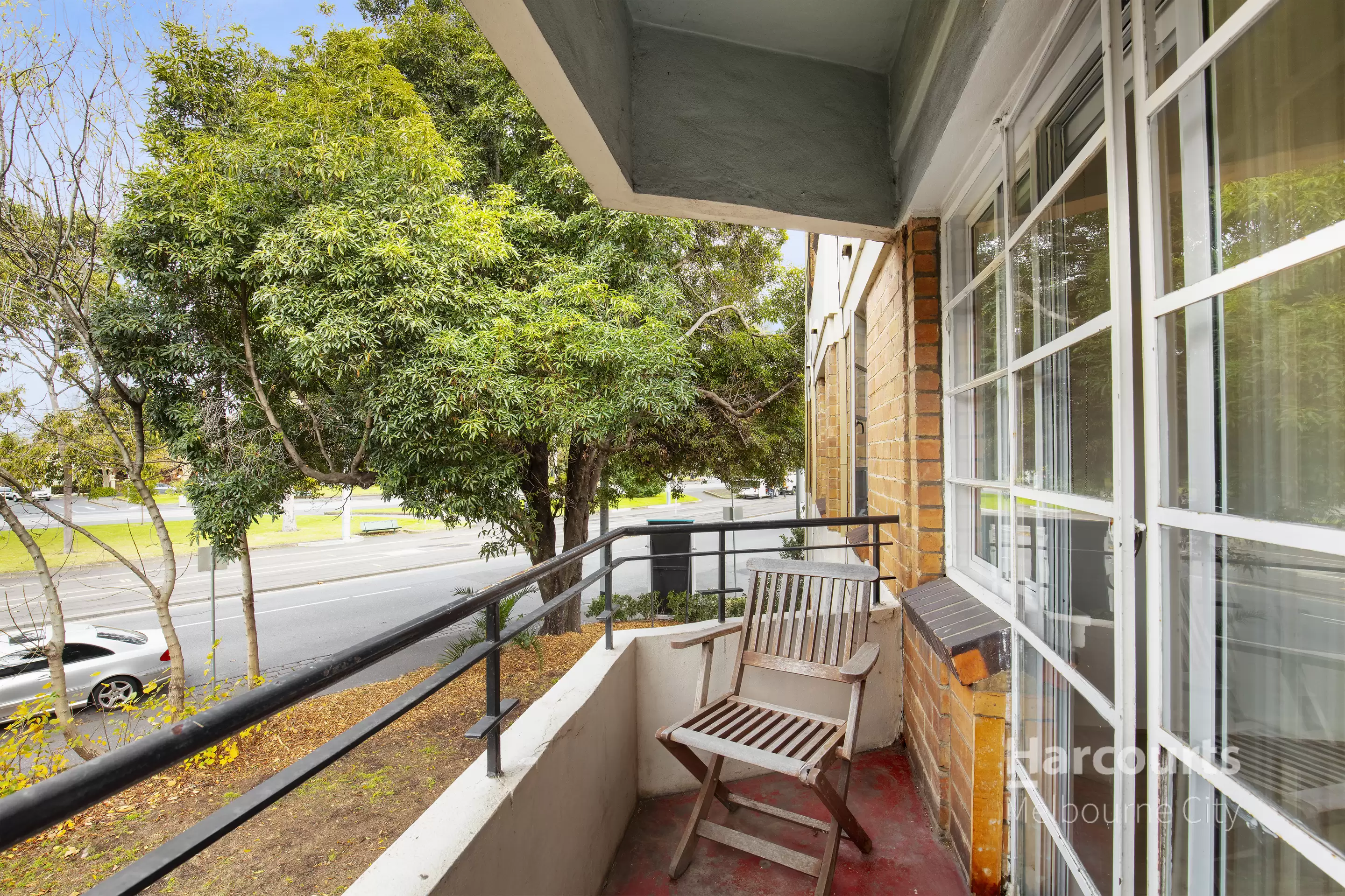 7/2-4 Garden Avenue, East Melbourne Leased by Harcourts Melbourne City - image 2