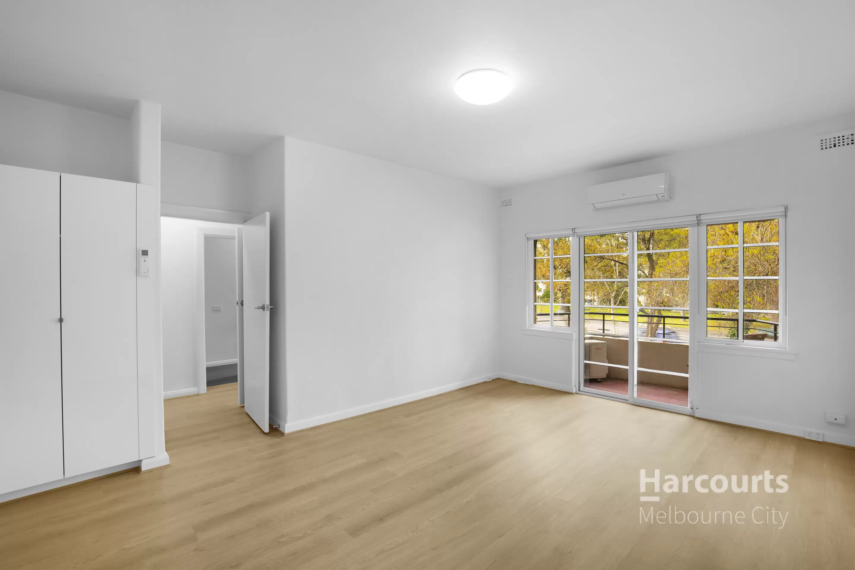 7/2-4 Garden Avenue, East Melbourne Leased by Harcourts Melbourne City - image 1