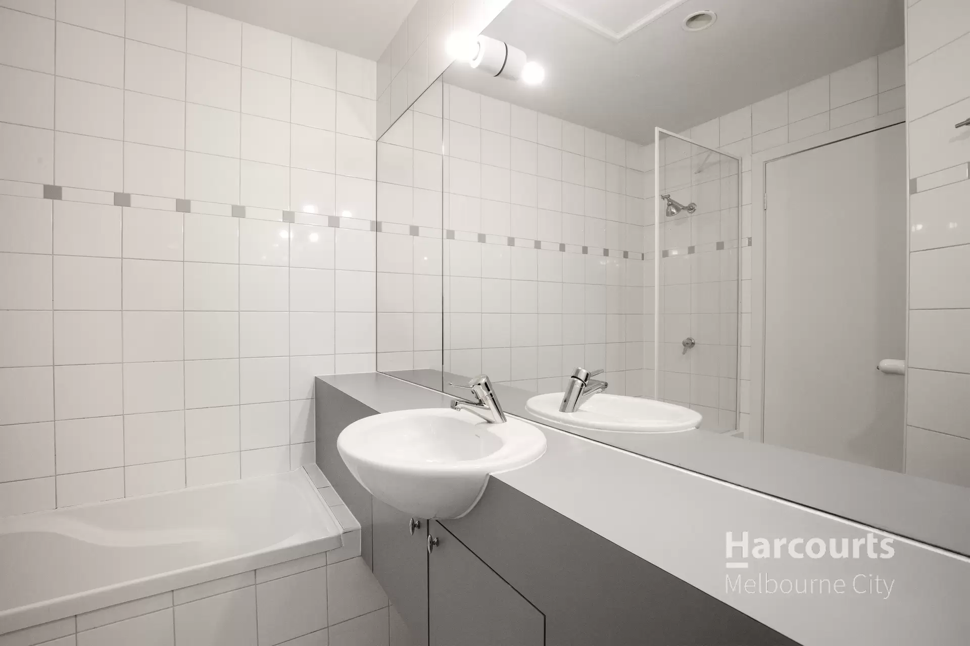 16/7 Drewery Lane, Melbourne Leased by Harcourts Melbourne City - image 1