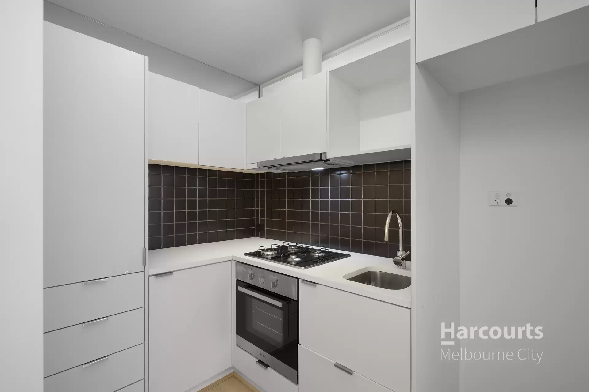 2009/31 A'Beckett Street, Melbourne Leased by Harcourts Melbourne City - image 1